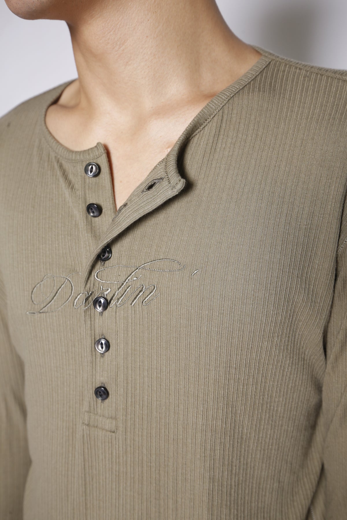 Go Go Darlin' - "DARLIN' BRODERIE HENRY NECK L/S"