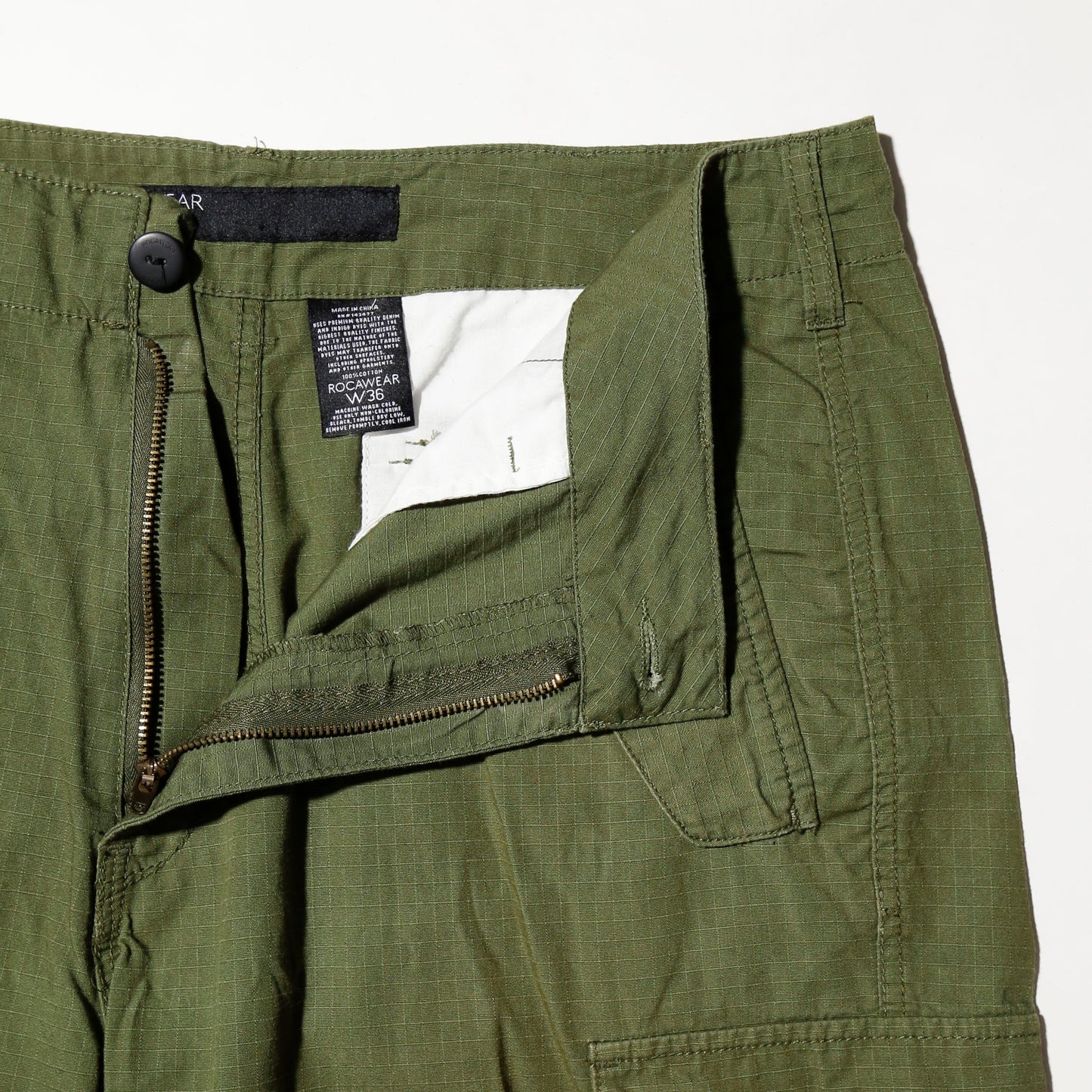 vintage roca wear cargo shorts