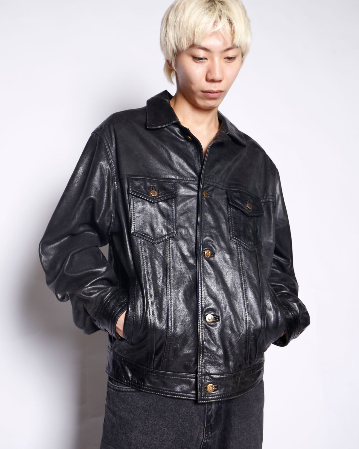 vintage cow leather truker jacket