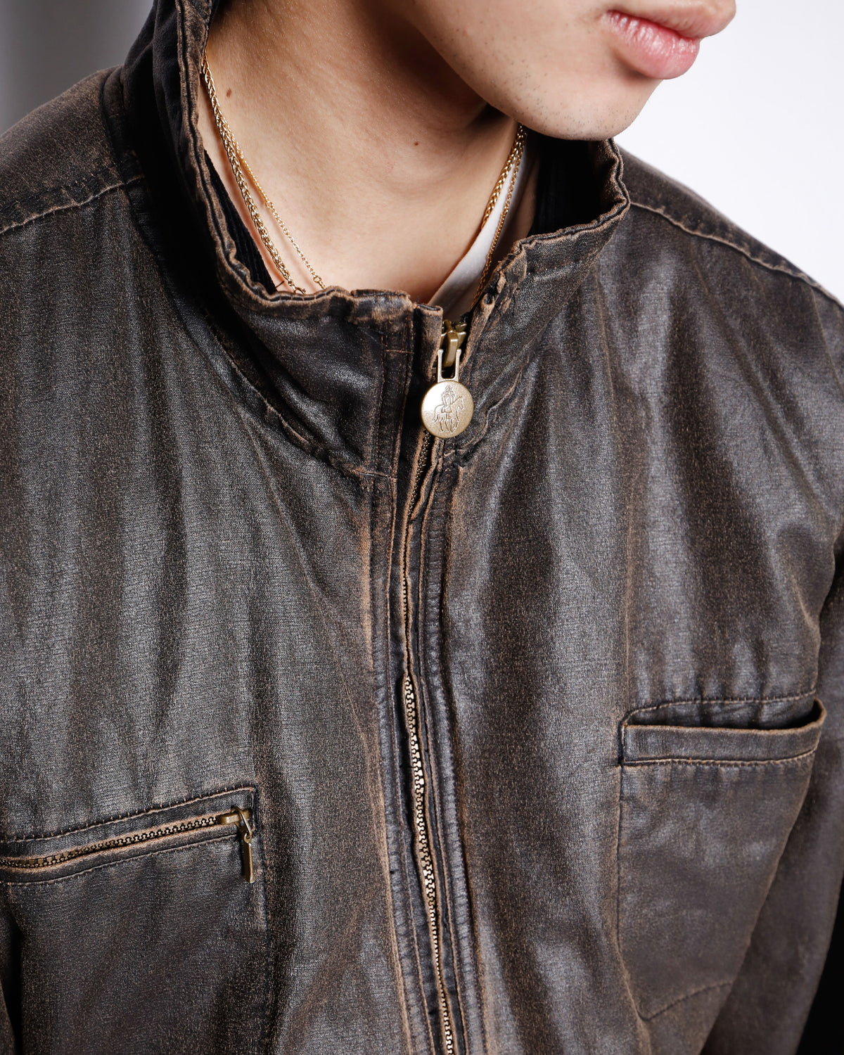 *one-off hybrid pleats dust jacket