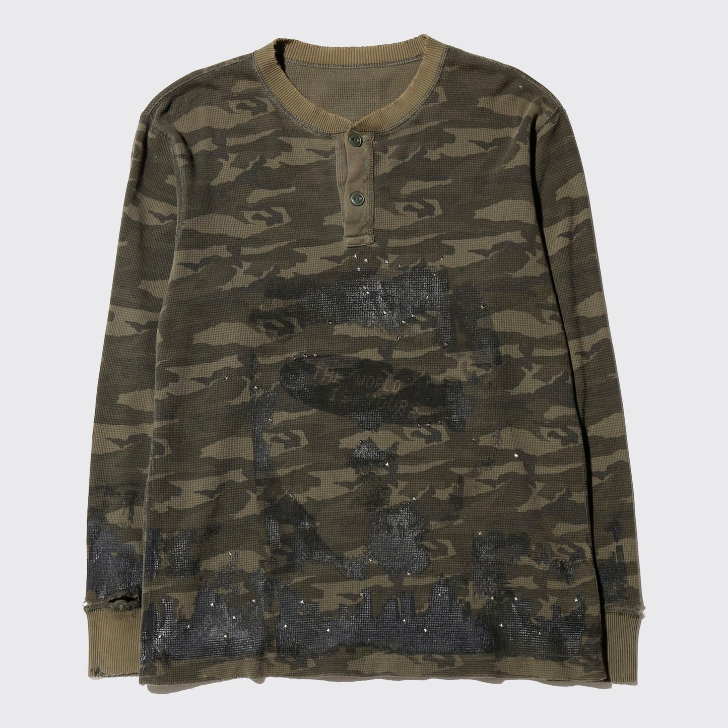 *one-off "the world is yours" hand screen l/s
