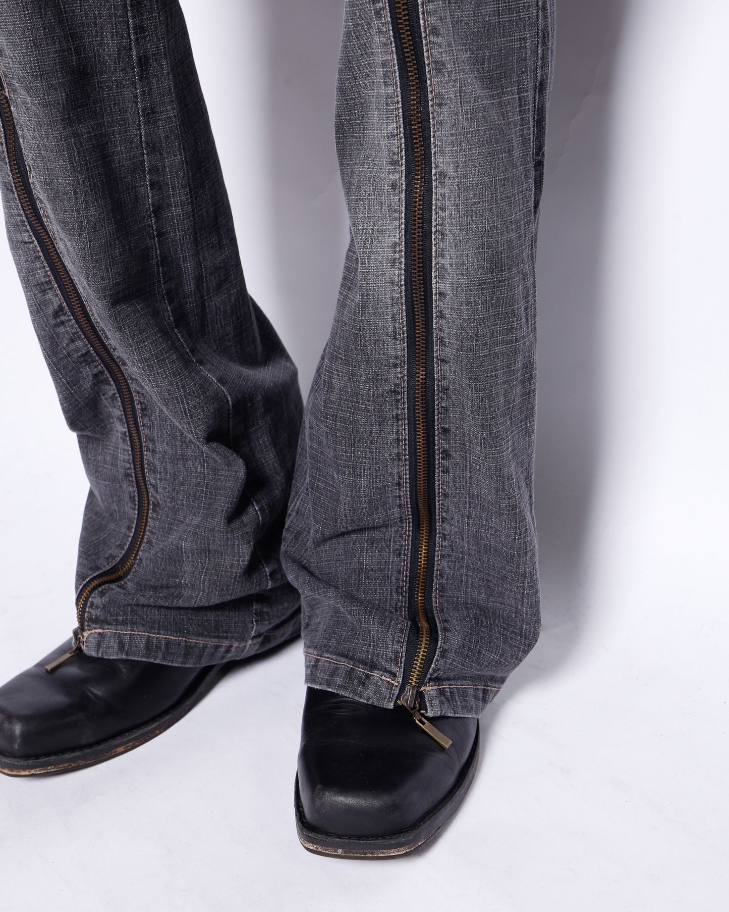 vintage low rise center zip flare jeans