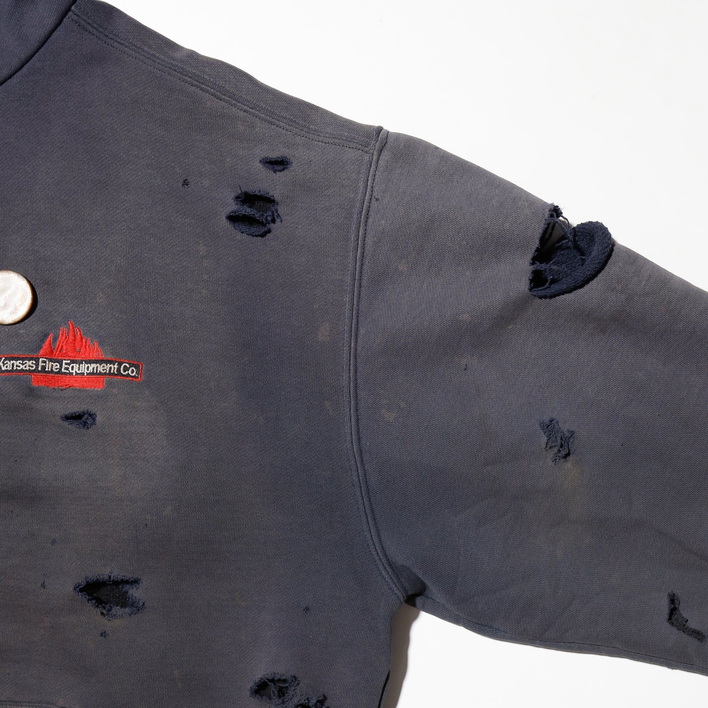 *one-off 00's broken dust active hoodie, with aging kapper badge