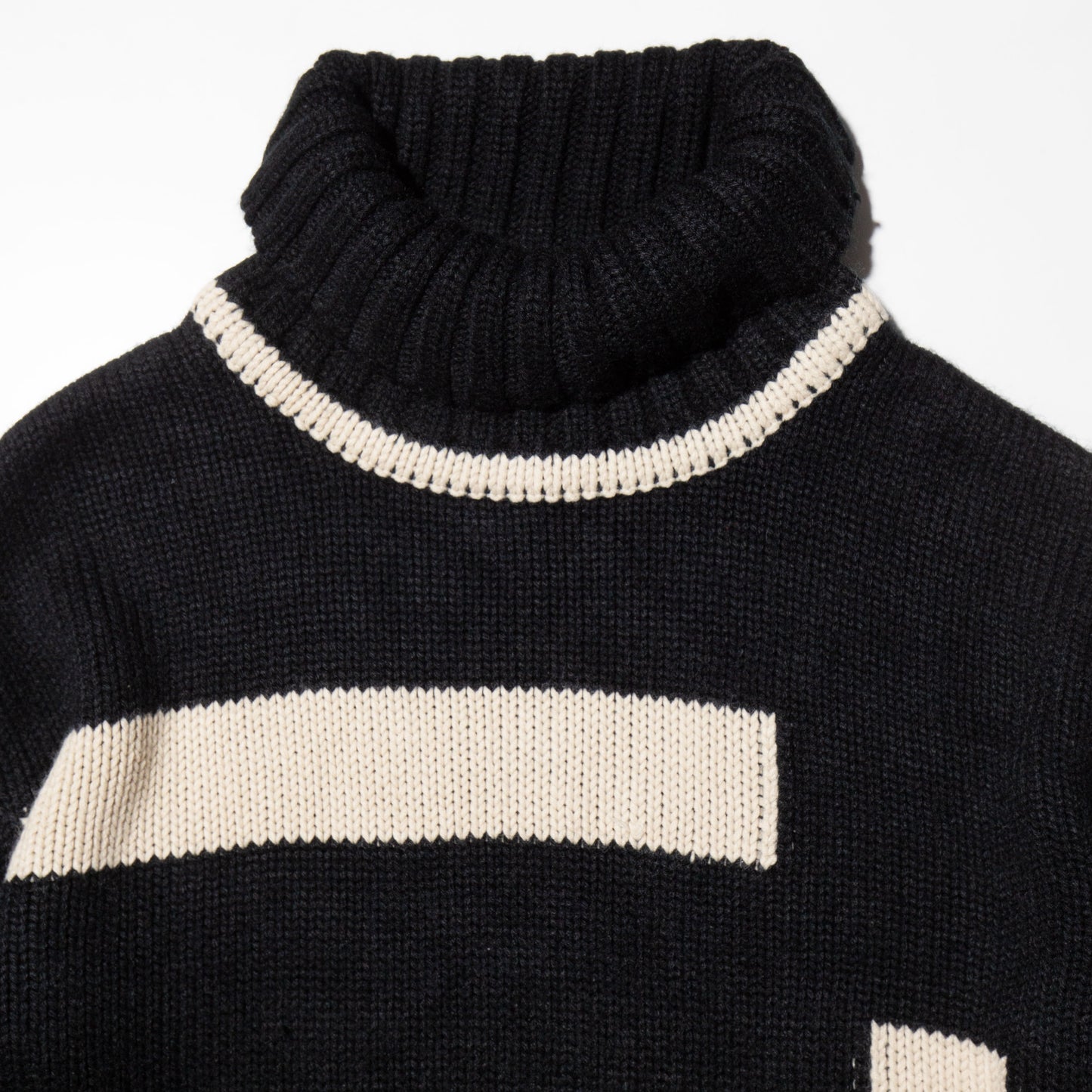 vintage line turtle neck sweater