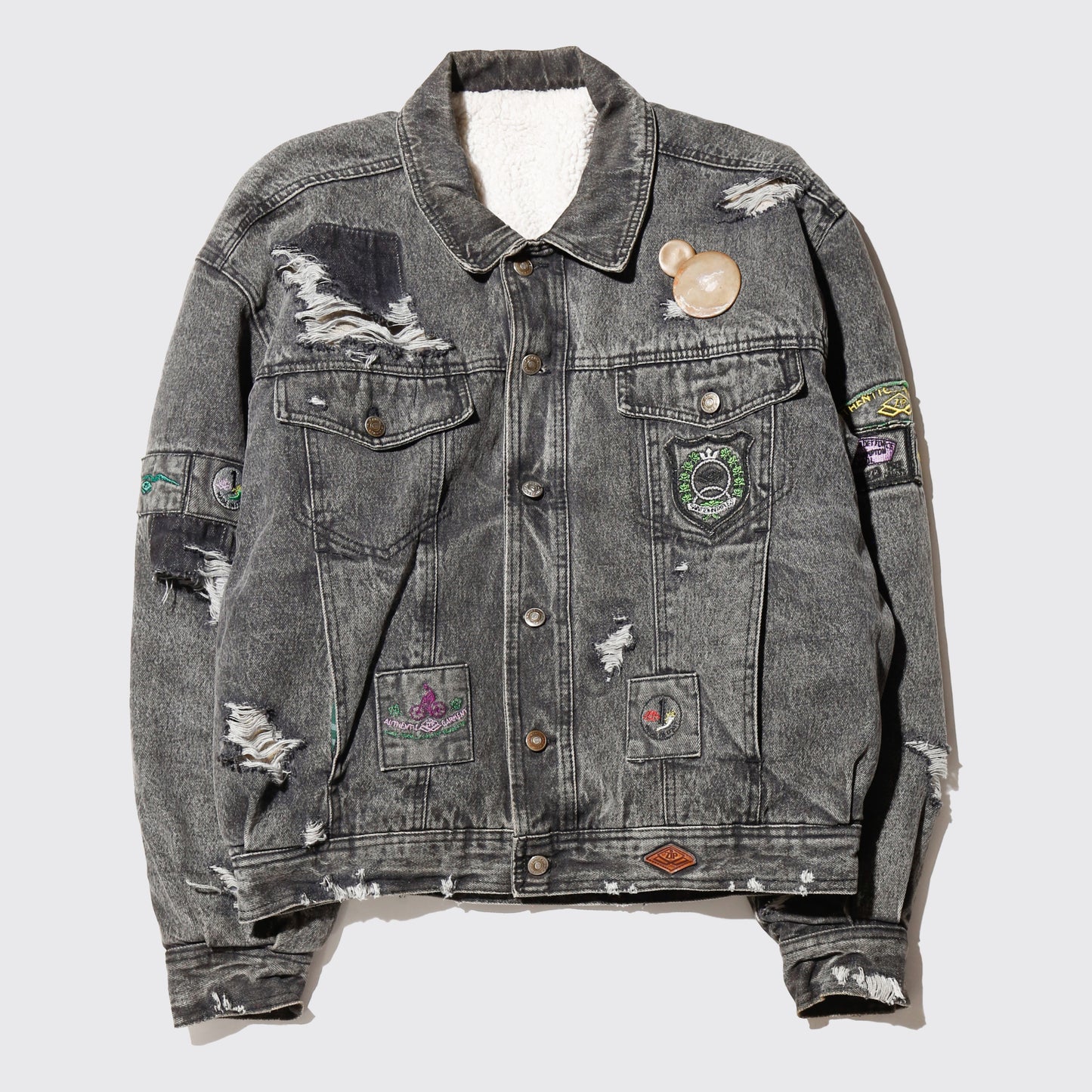 *one-off custom broken trucker jacket with boa lining/aging kapper badge