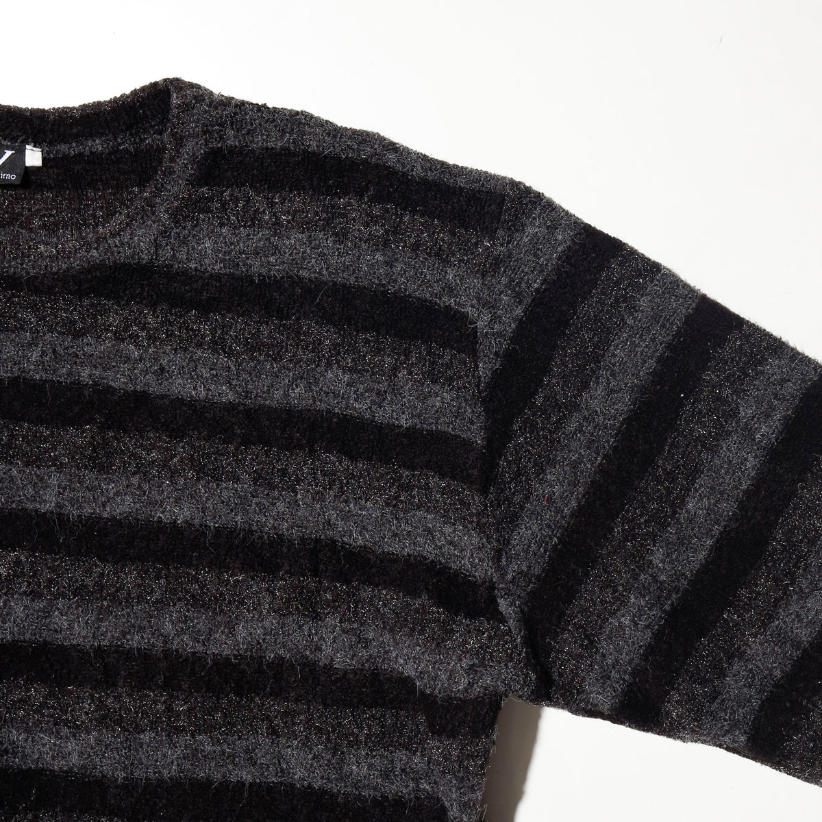 vintage 00's lame border sweater