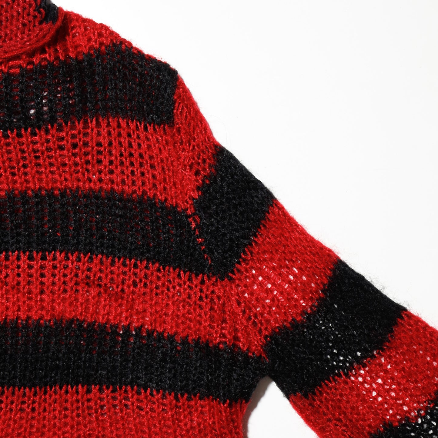 *one-off with muffler border sweater