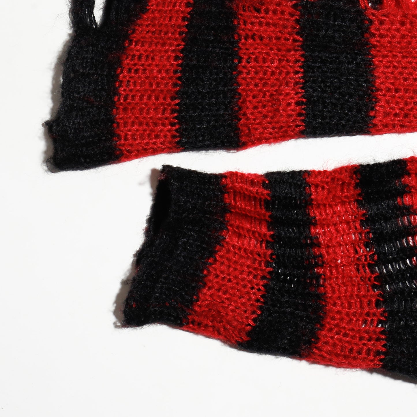 *one-off with muffler border sweater