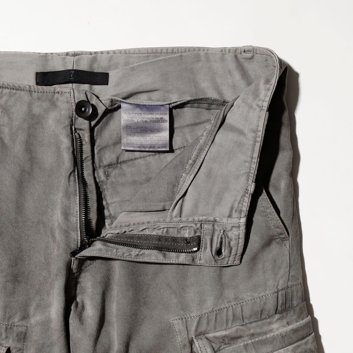 09s/s JULIUS "CANON_1 THE POSSESSED" gasmask cropped trousers