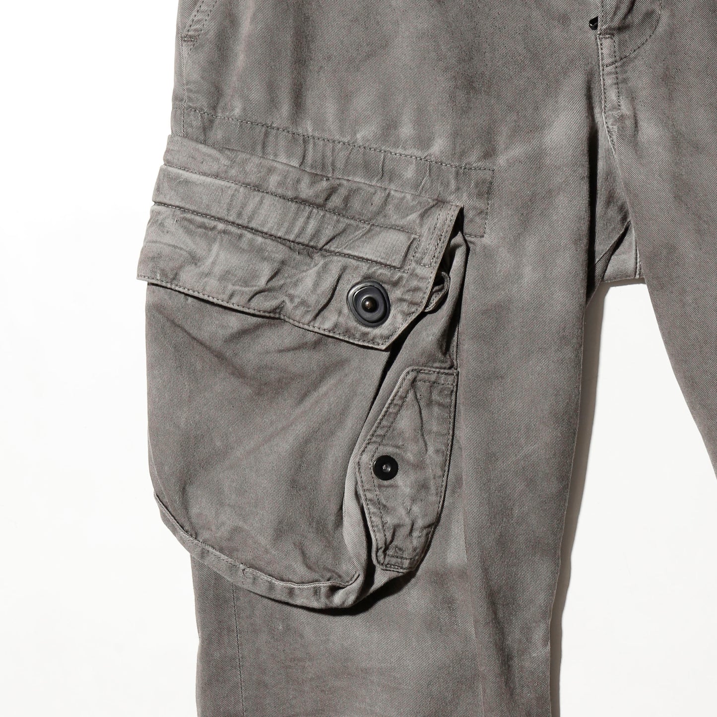 09s/s JULIUS "CANON_1 THE POSSESSED" gasmask cropped trousers