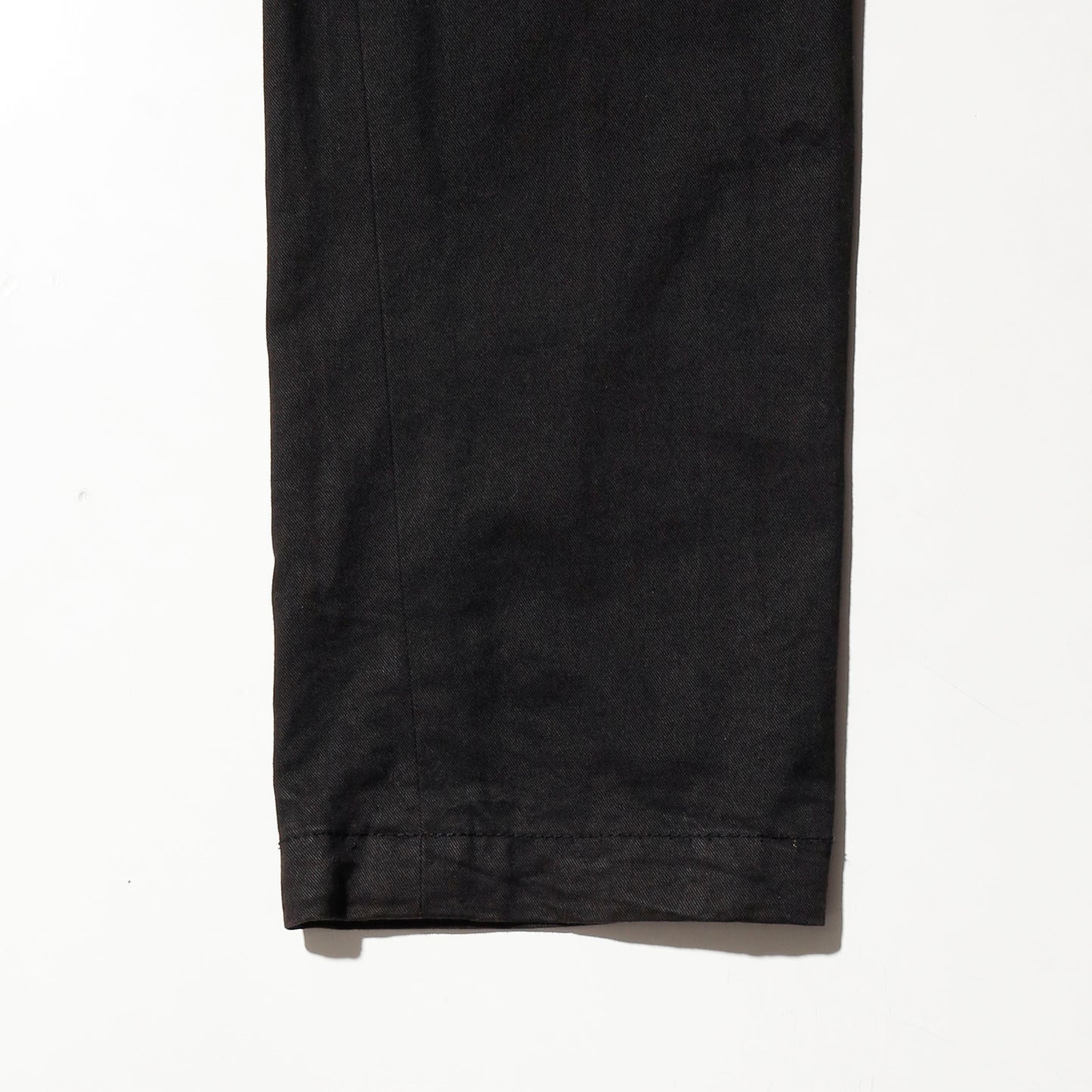 09aw JULIUS "CANON_1 THE POSSESSED" gasmask cargo trousers