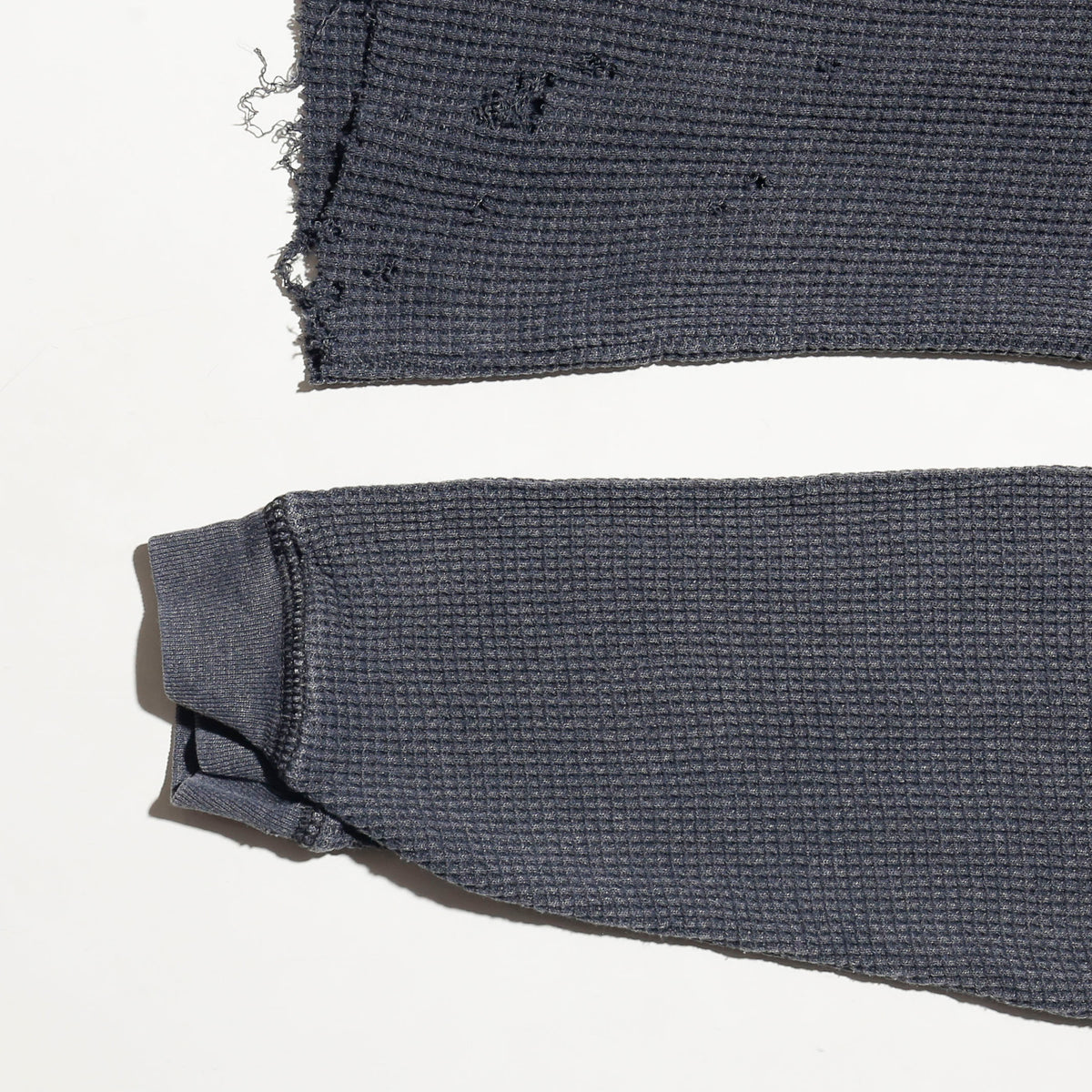 *one-off broken henry neck thermal cut sew