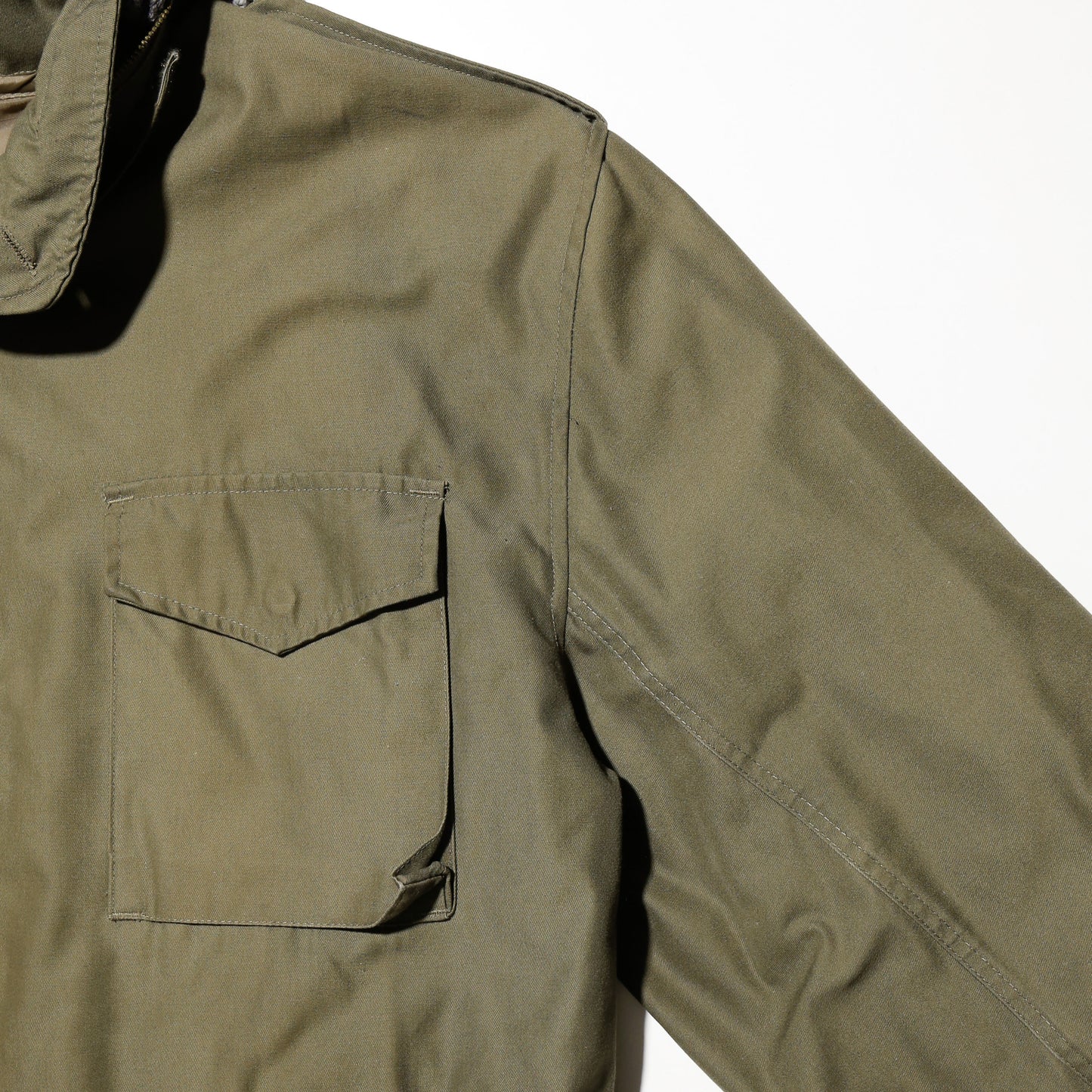 *one-off with muffler cropped field jacket , detachable liner