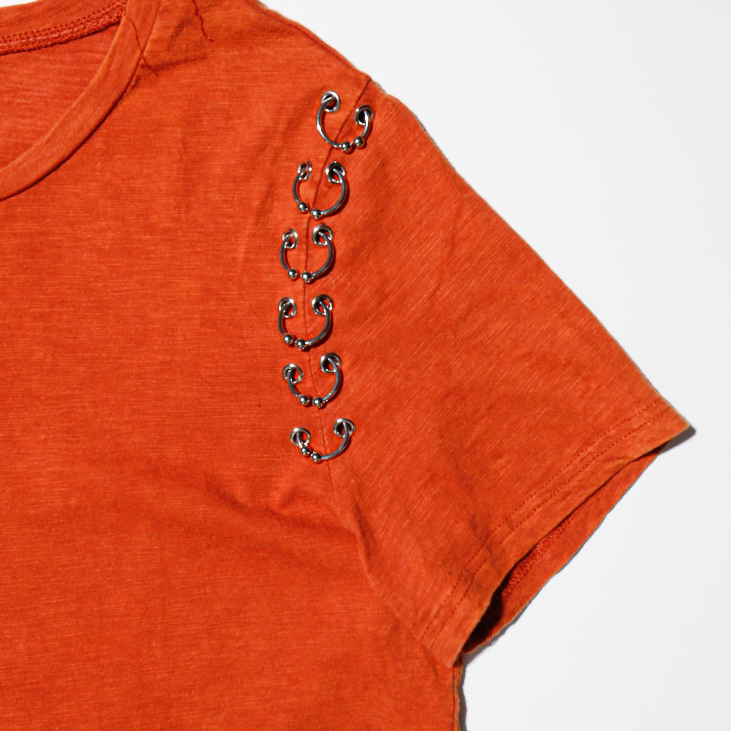 vintage piercing h/s t-shirt