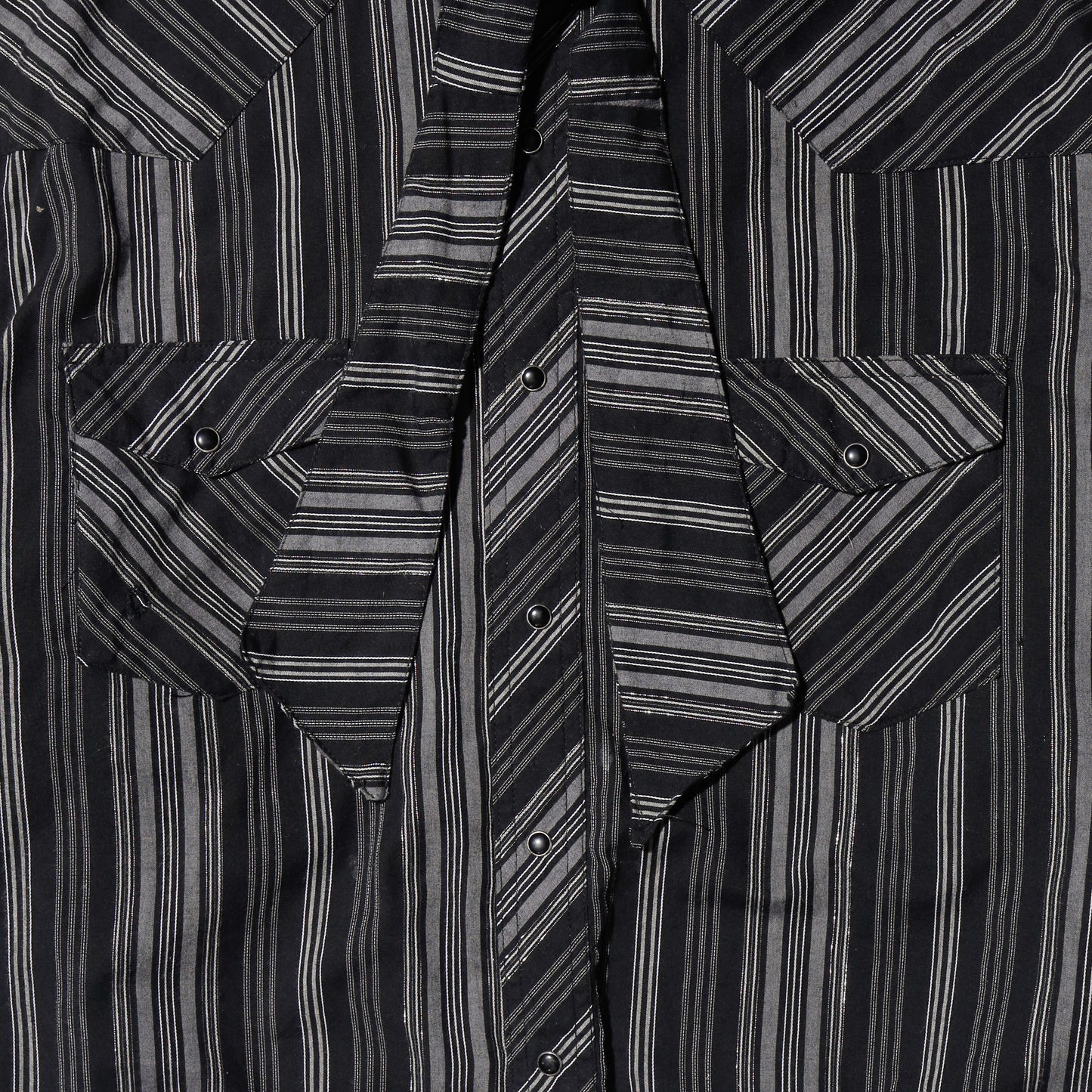 *one-off cropped bowtie stripe shirt