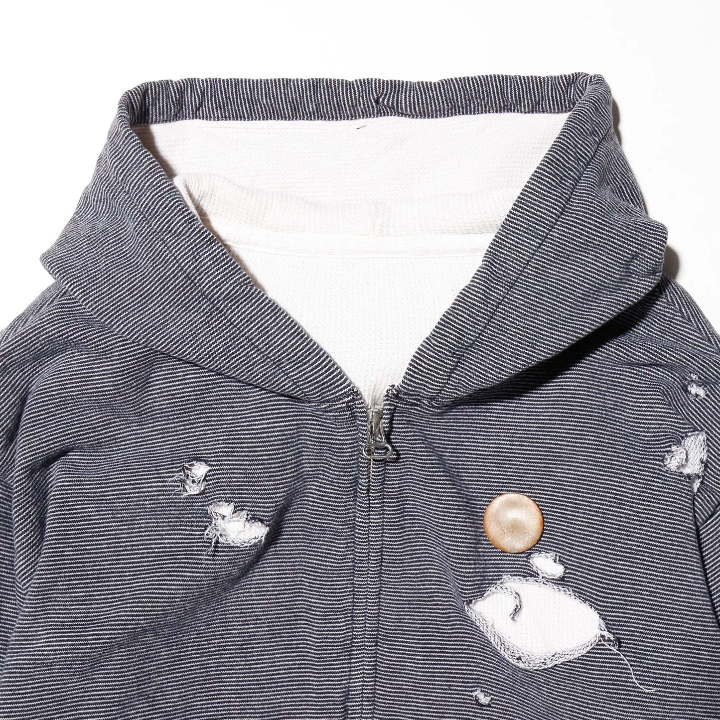 *one-off broken hoodie , thermal lining , with kapper badge