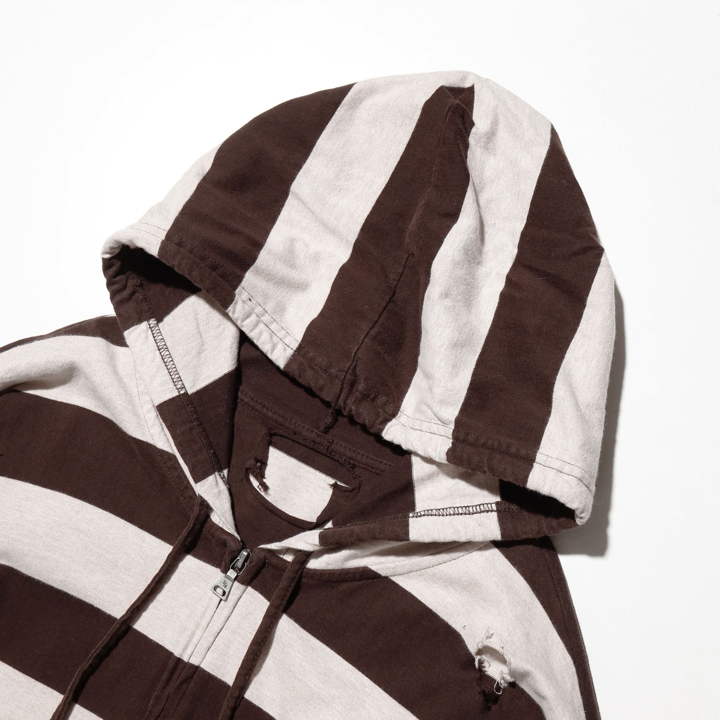 *one-off broken border hoodie , thermal lining , with kapper badge