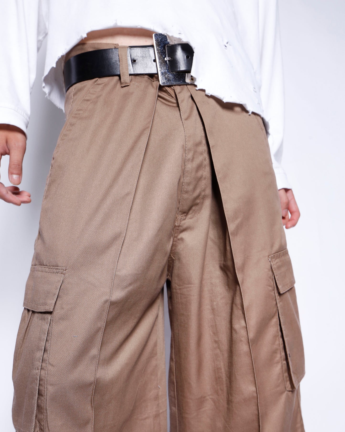 vintage center tuck bermuda cargo shorts *resized