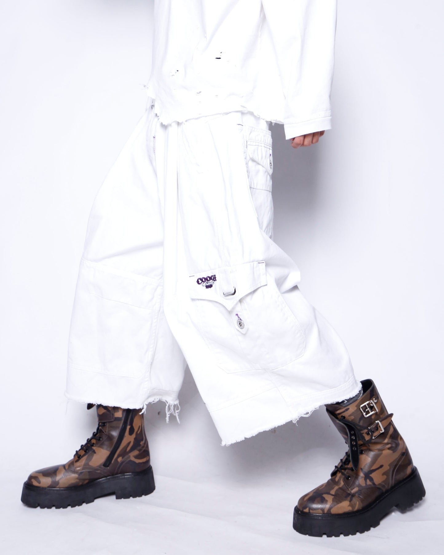 vintage coogi wide leg cargo shorts