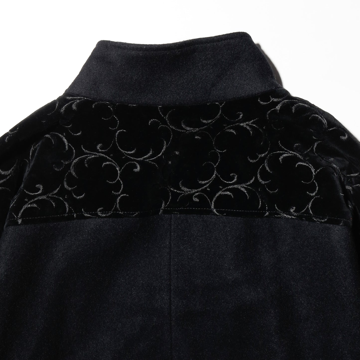 vintage broderied stand collas wool coat