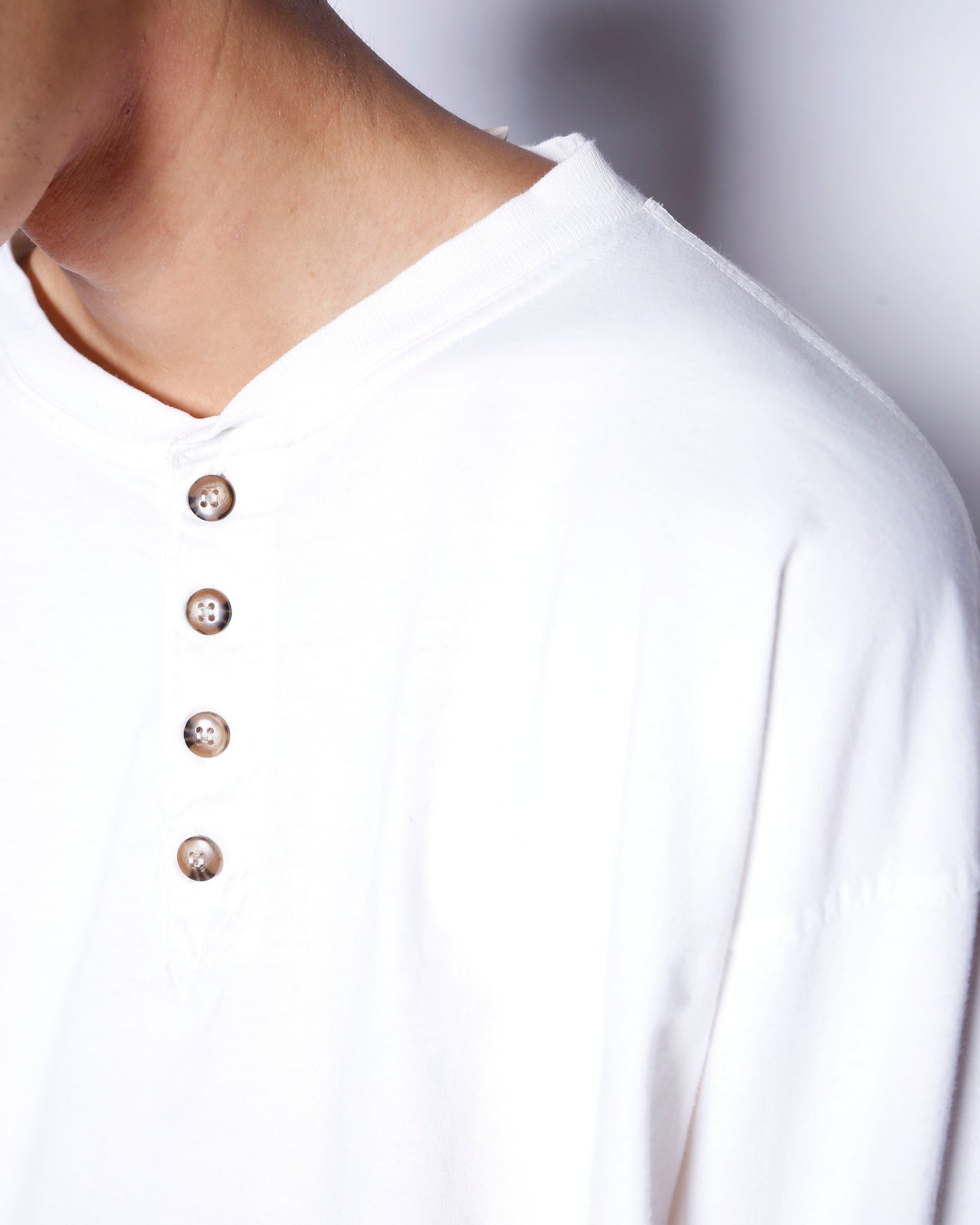 *one-off broken henry neck cut sew