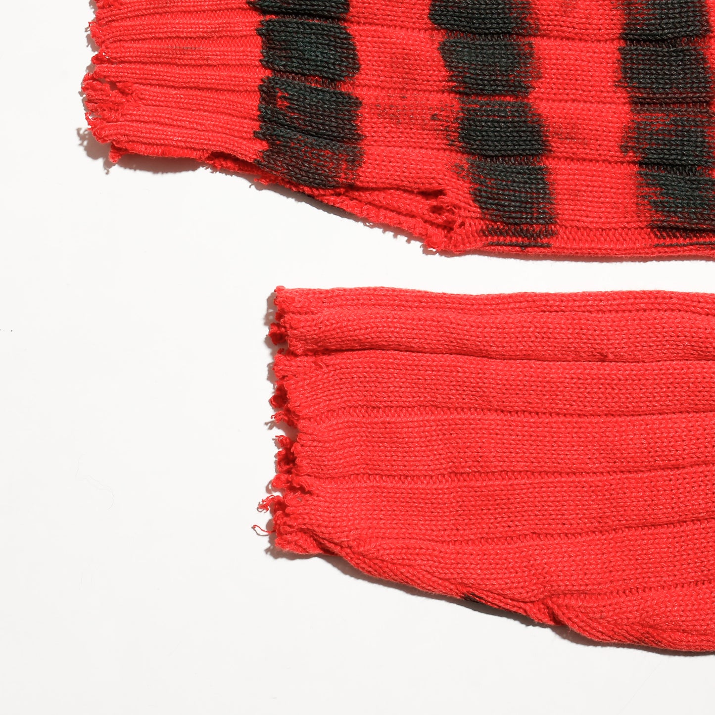 *one-off broken border sweater