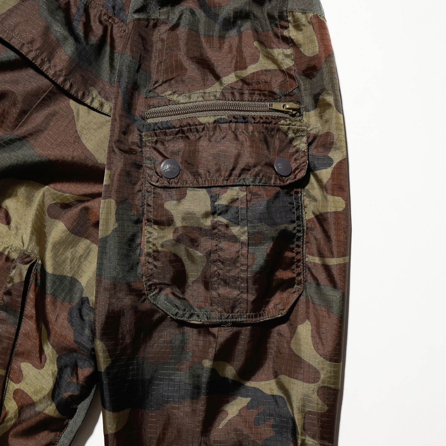 vintage the bull rot camo nylon anorack