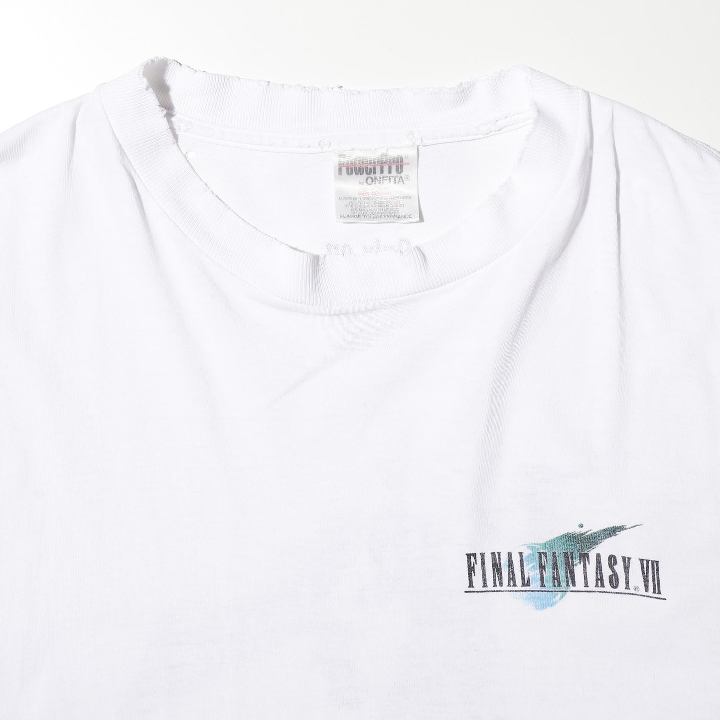 vintage 90's Final Fantasy VII Cloud t-shirt , by Square Soft