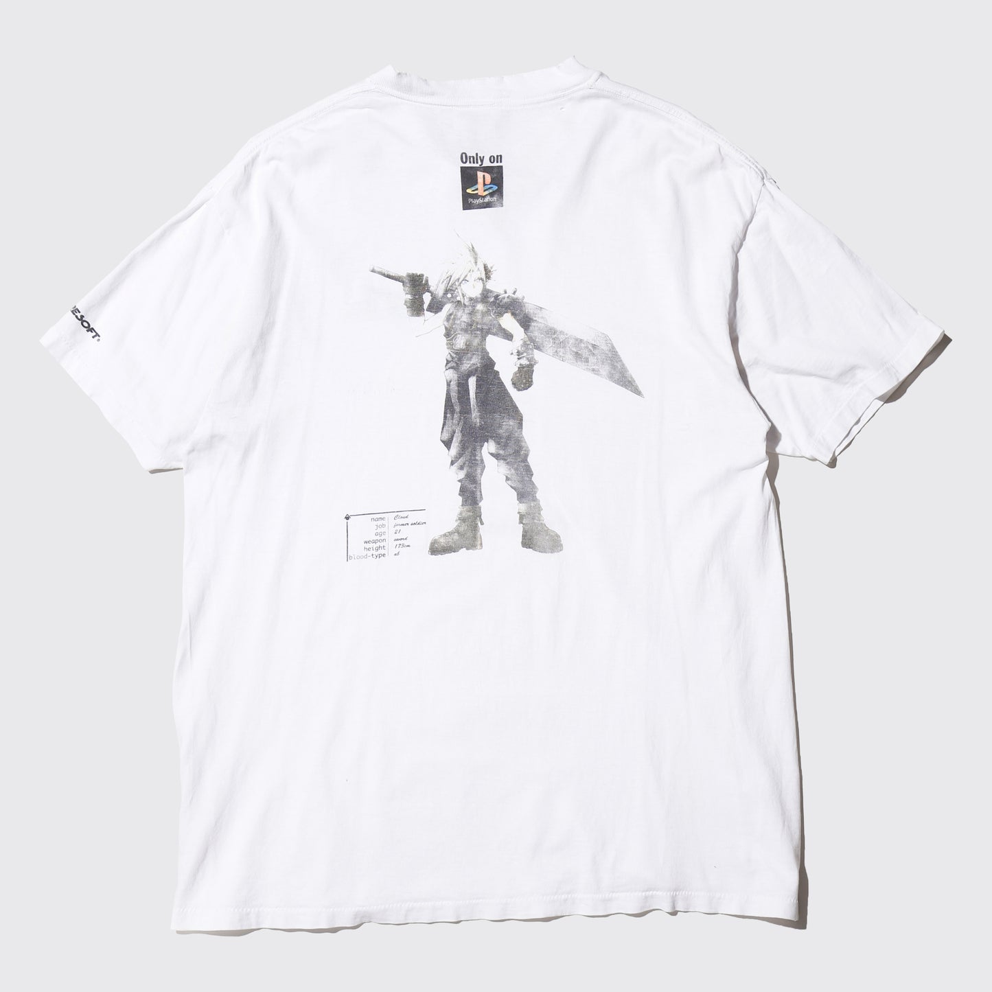 vintage 90's Final Fantasy VII Cloud t-shirt , by Square Soft