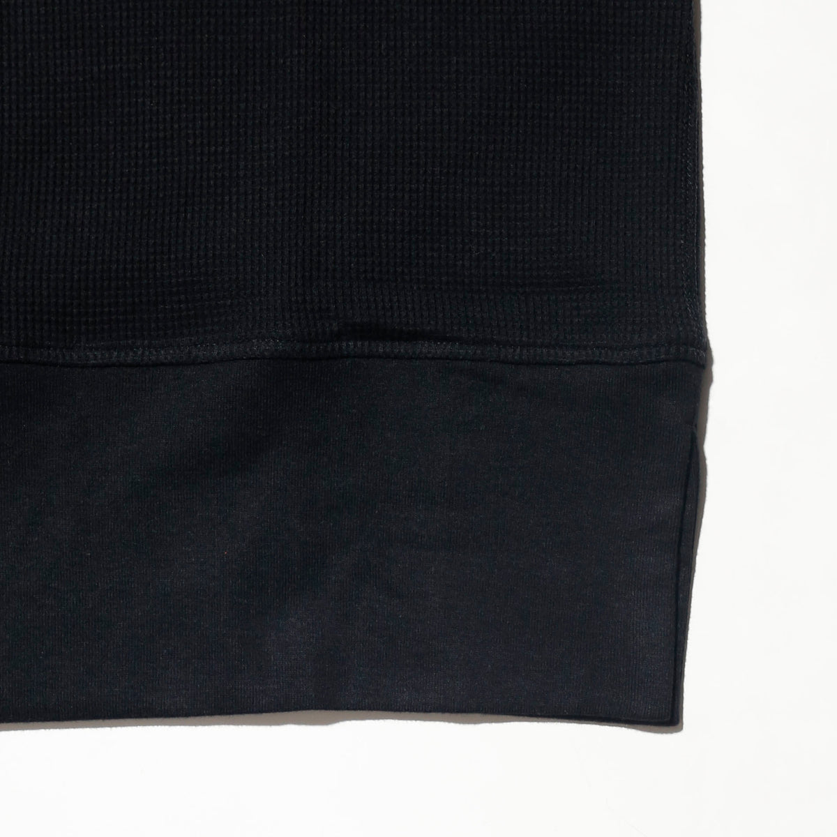 Go Go Darlin' × beauty:beast - "THERMAL L/S with TINK EMBLEM"