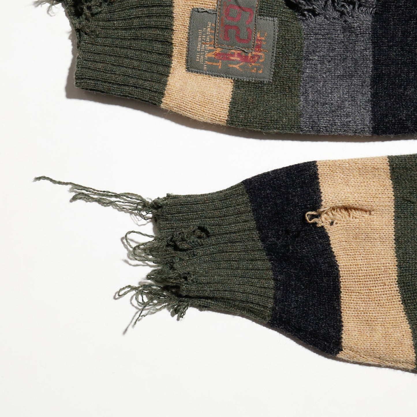*one-off broken border sweater