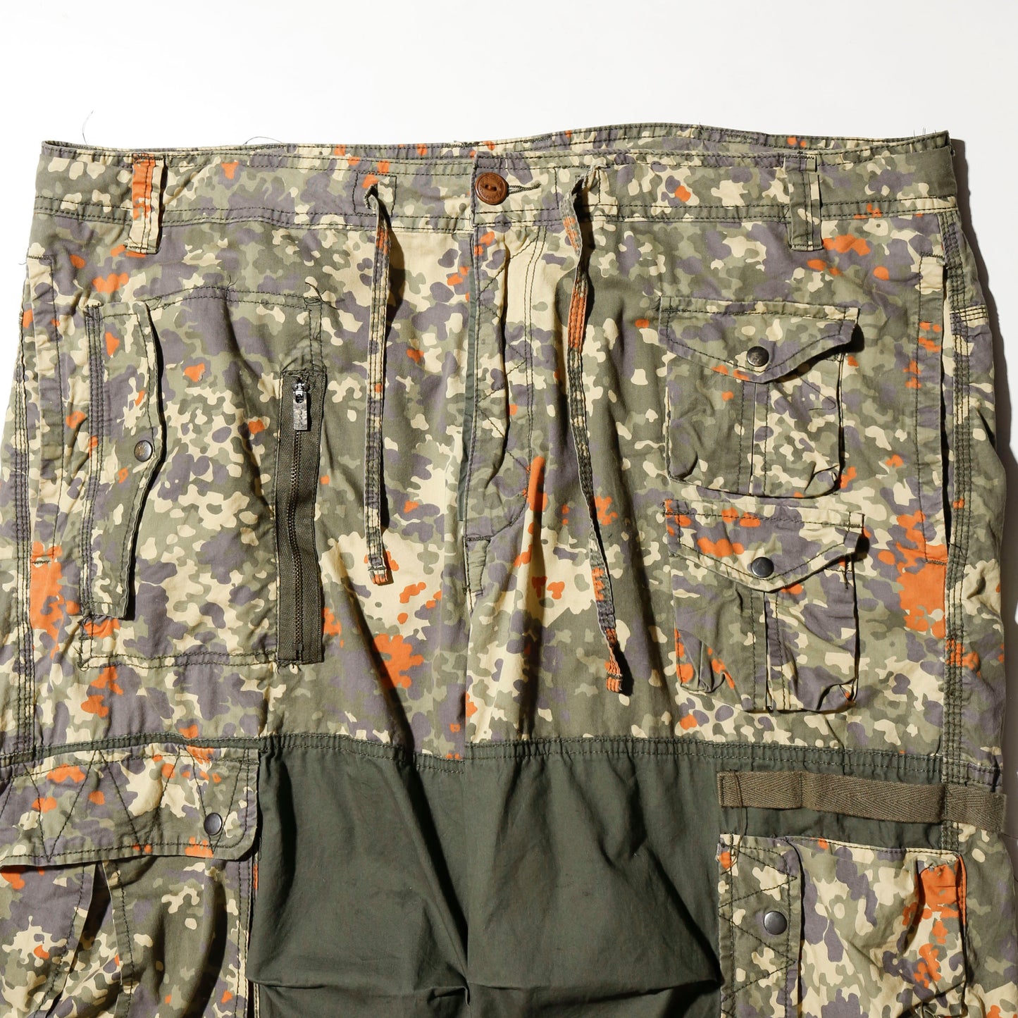 vintage sean john flecktarn camo combat cargo shorts