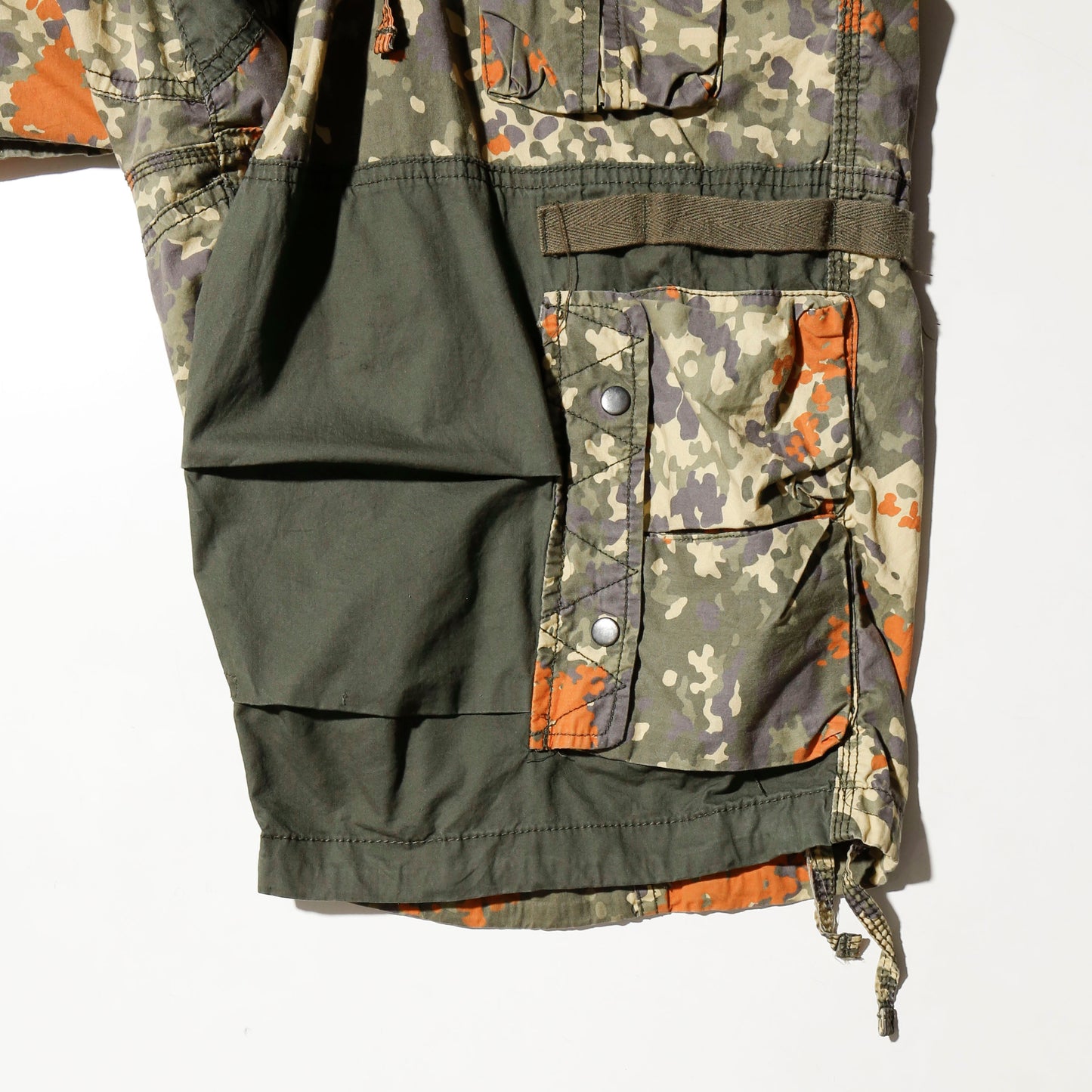 vintage sean john flecktarn camo combat cargo shorts
