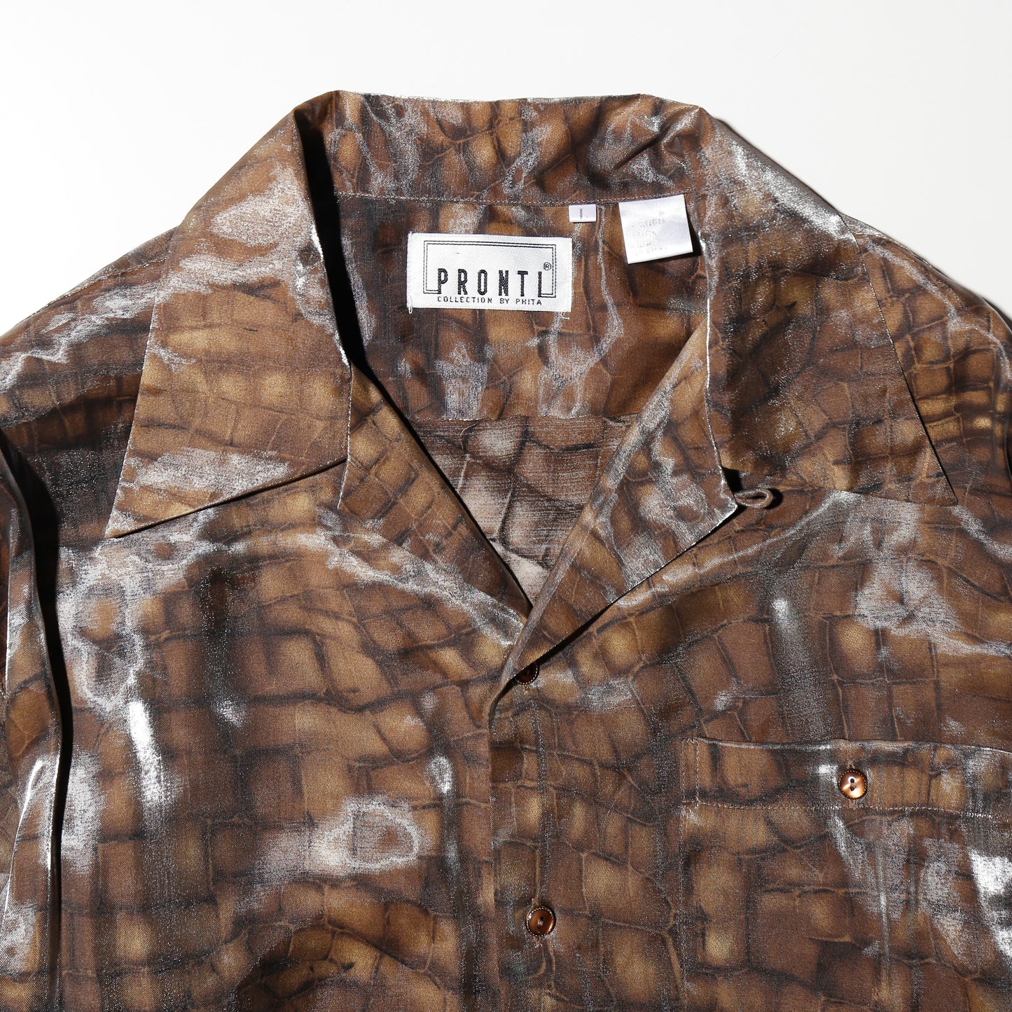 vintage shinny animal loose shirt