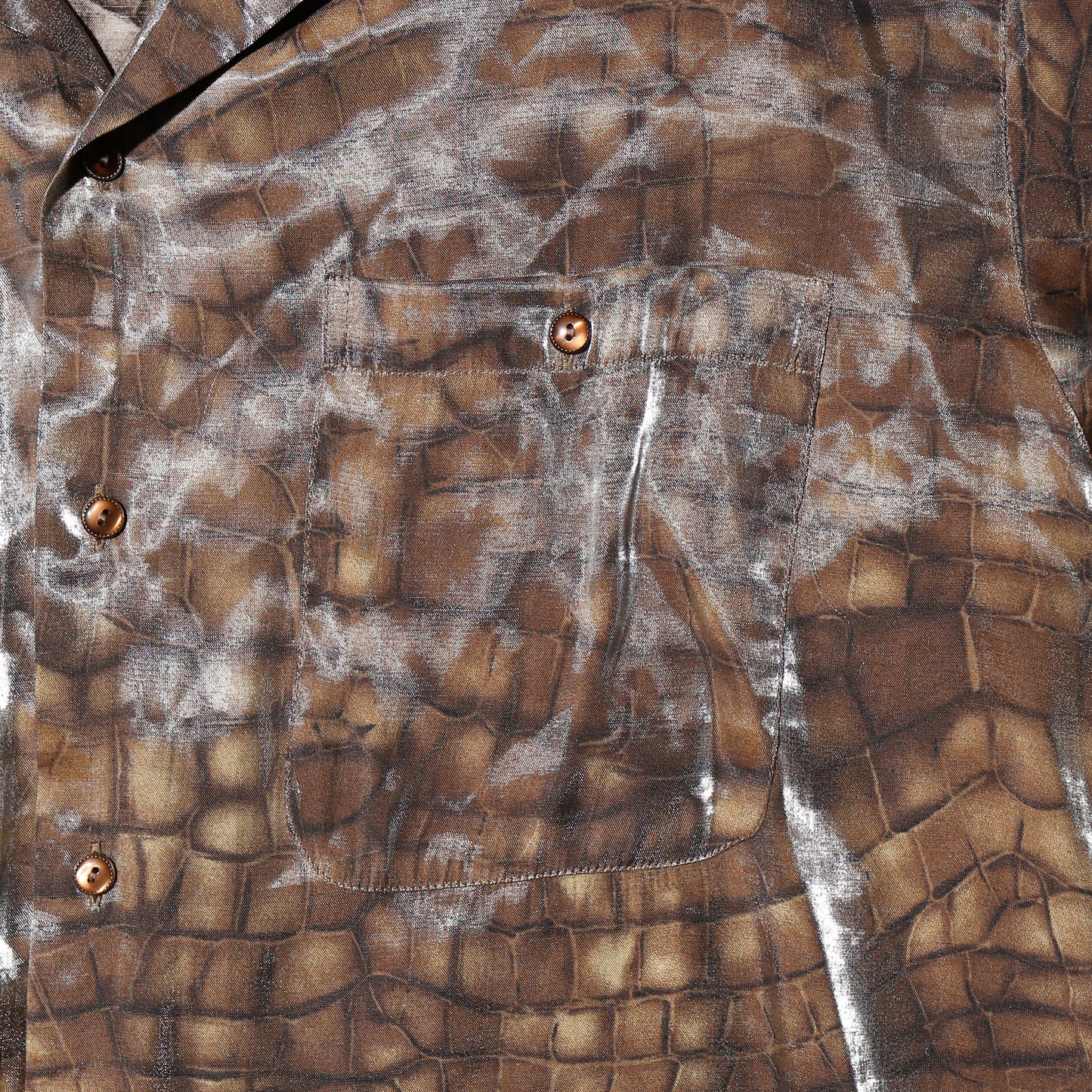 vintage shinny animal loose shirt