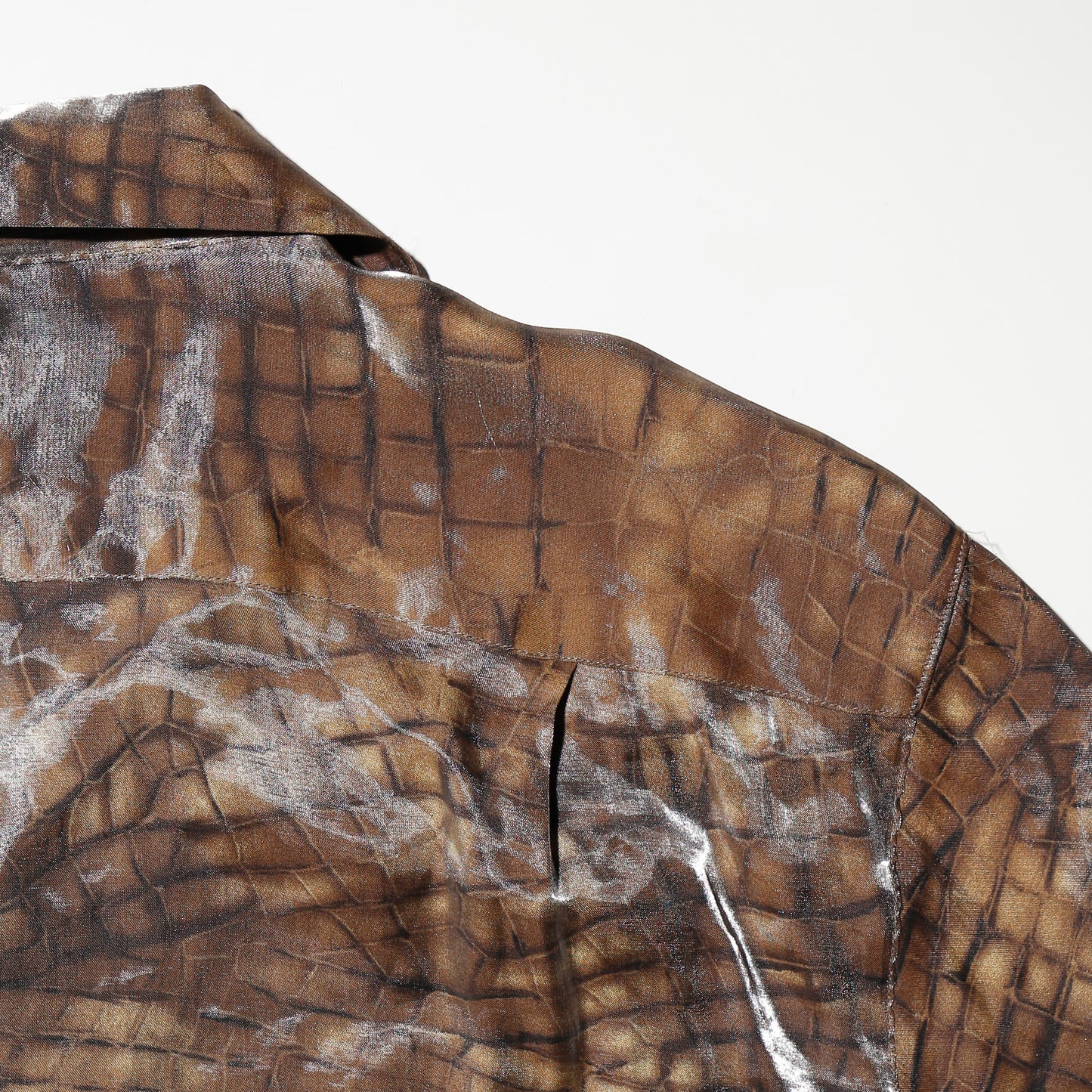 vintage shinny animal loose shirt