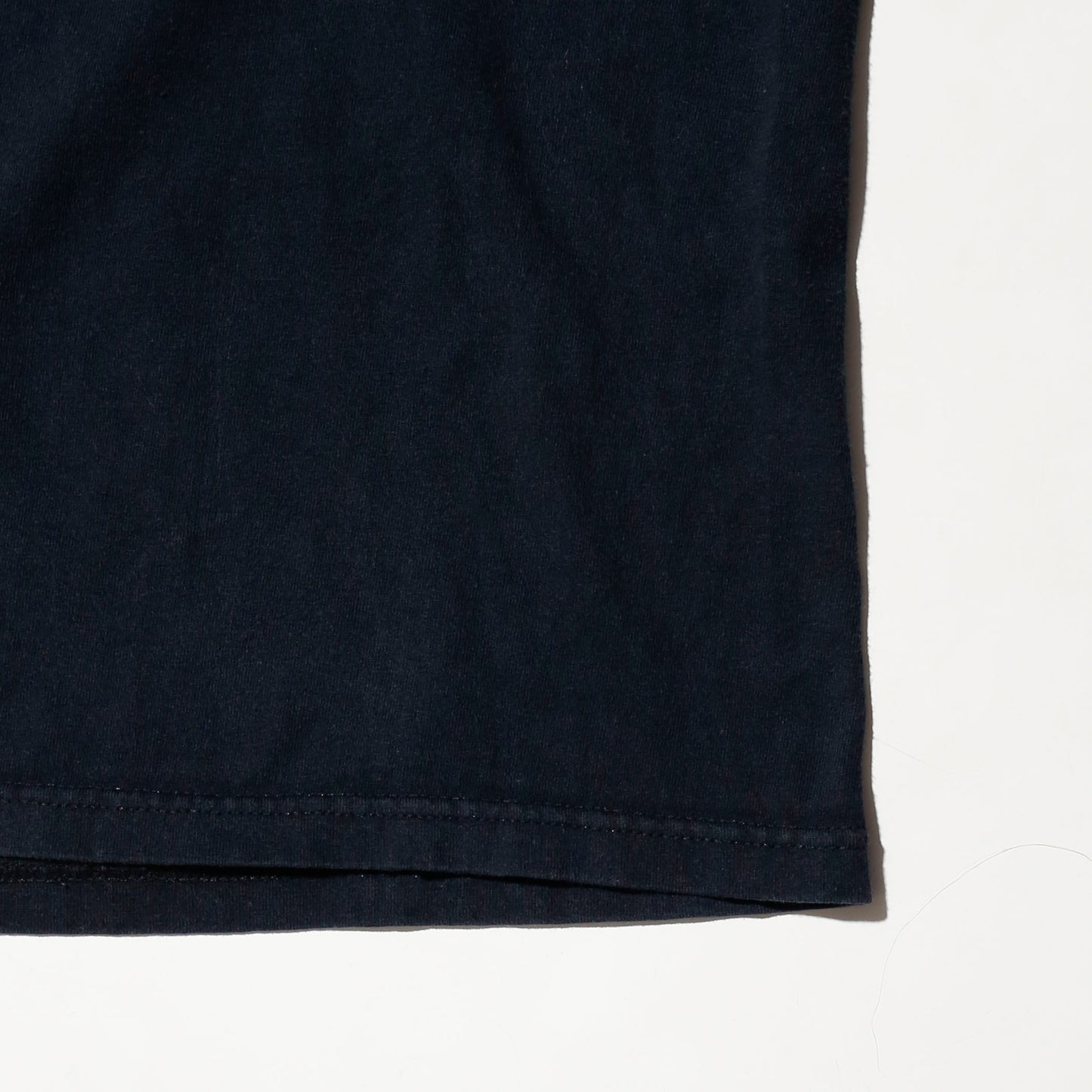 vintage 00's distressed alien t-shirt