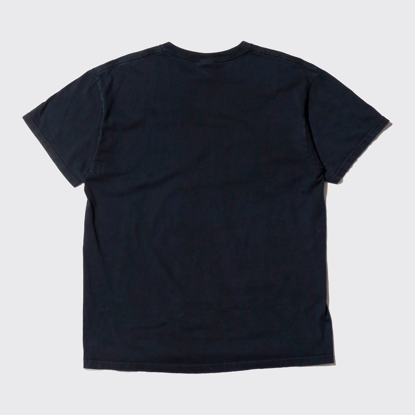 vintage 00's distressed alien t-shirt