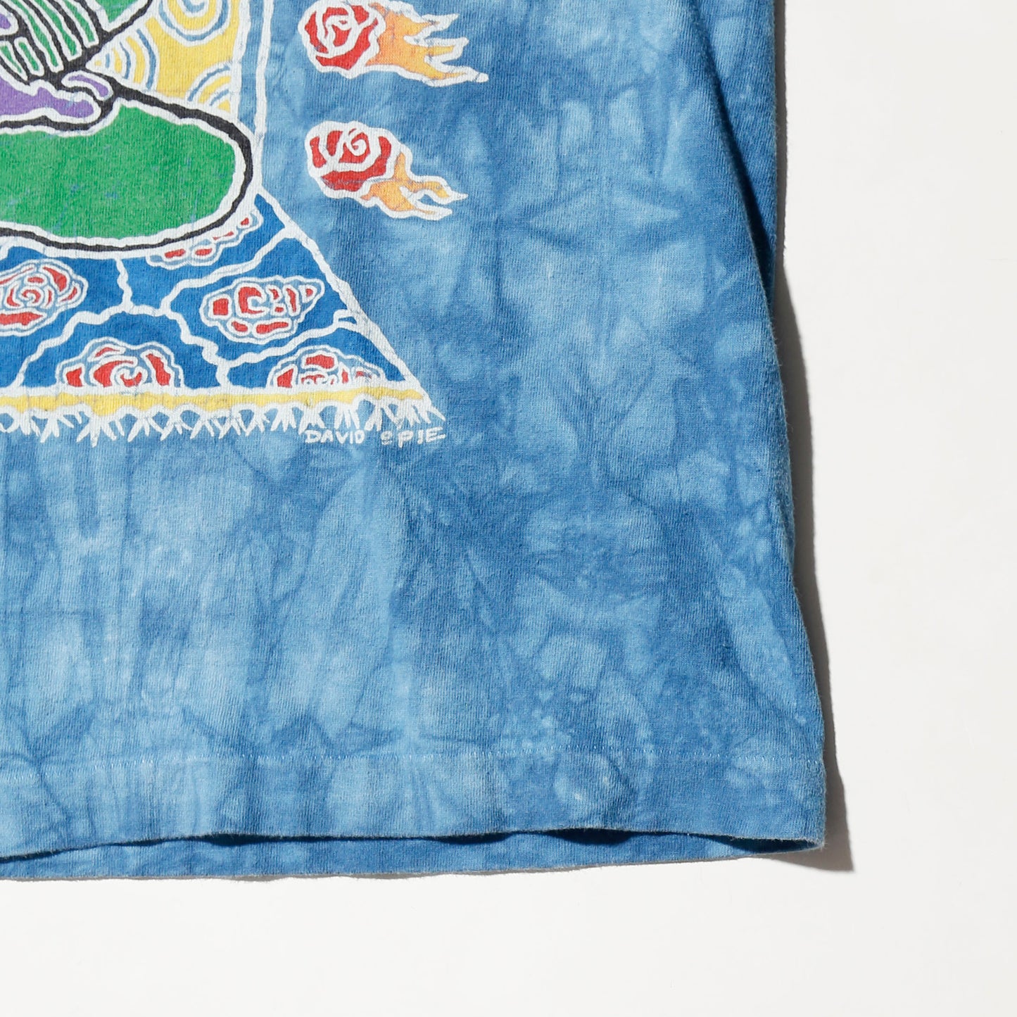 vintage 1995's Grateful Dead inspiration bear by david opie t-shirt, body liquid blue