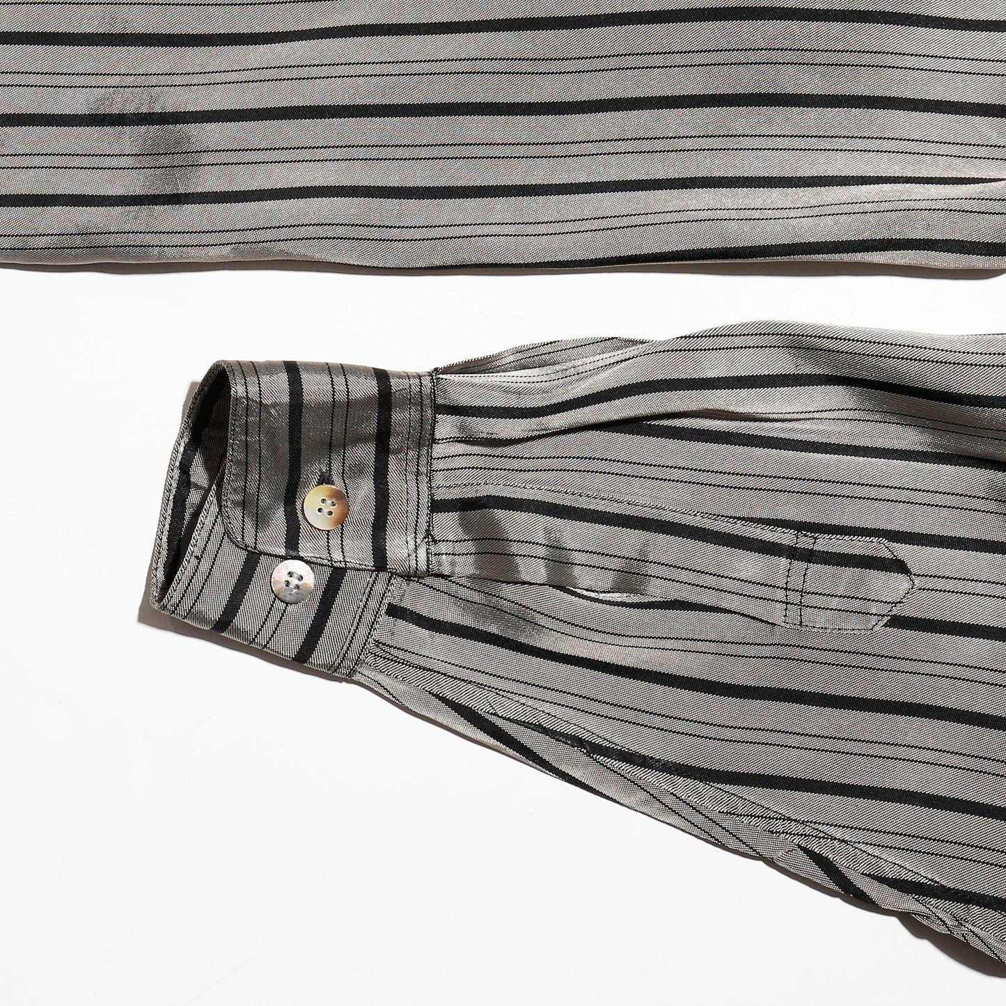 vintage euro metalic stripe shirt