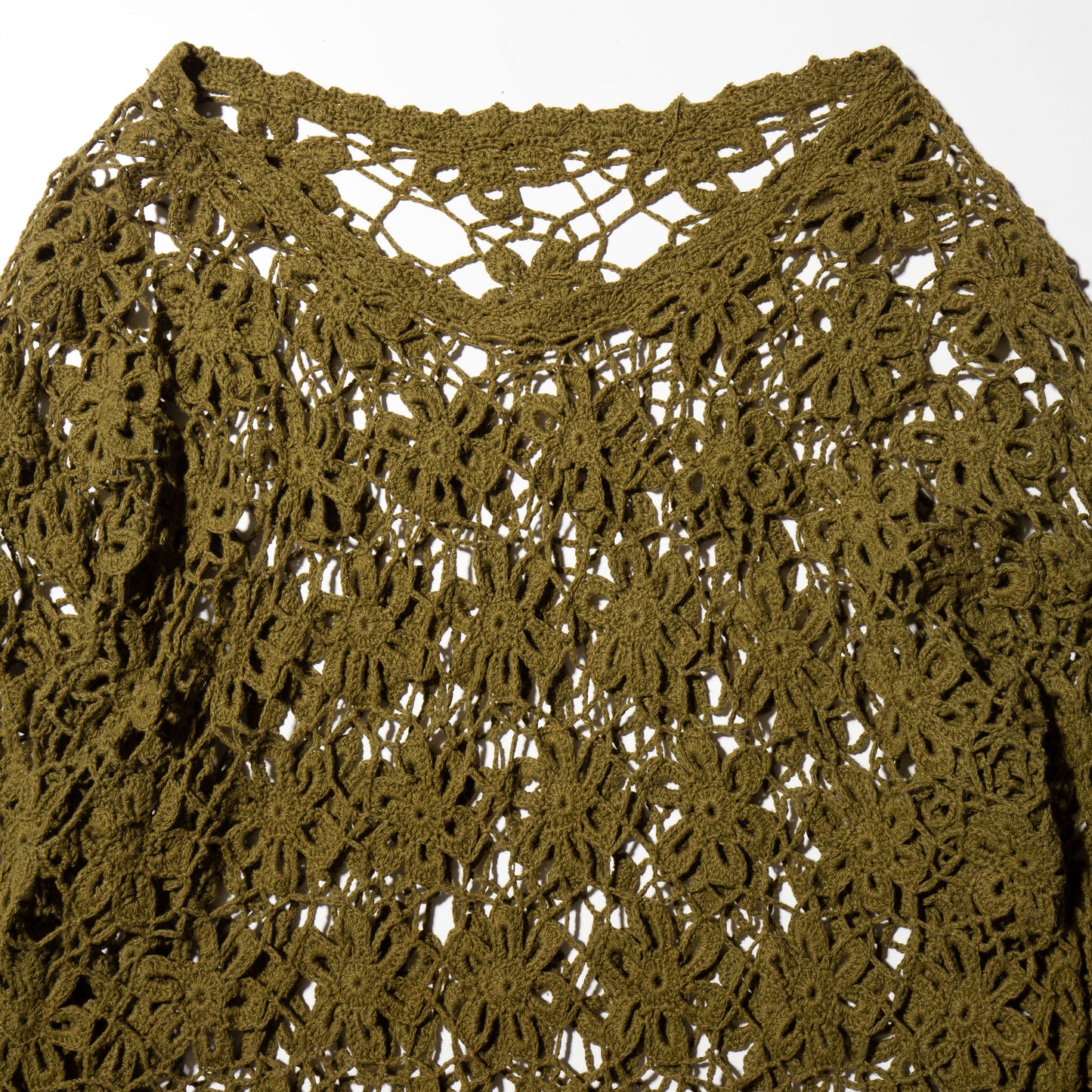 vintage flower crochet pullover