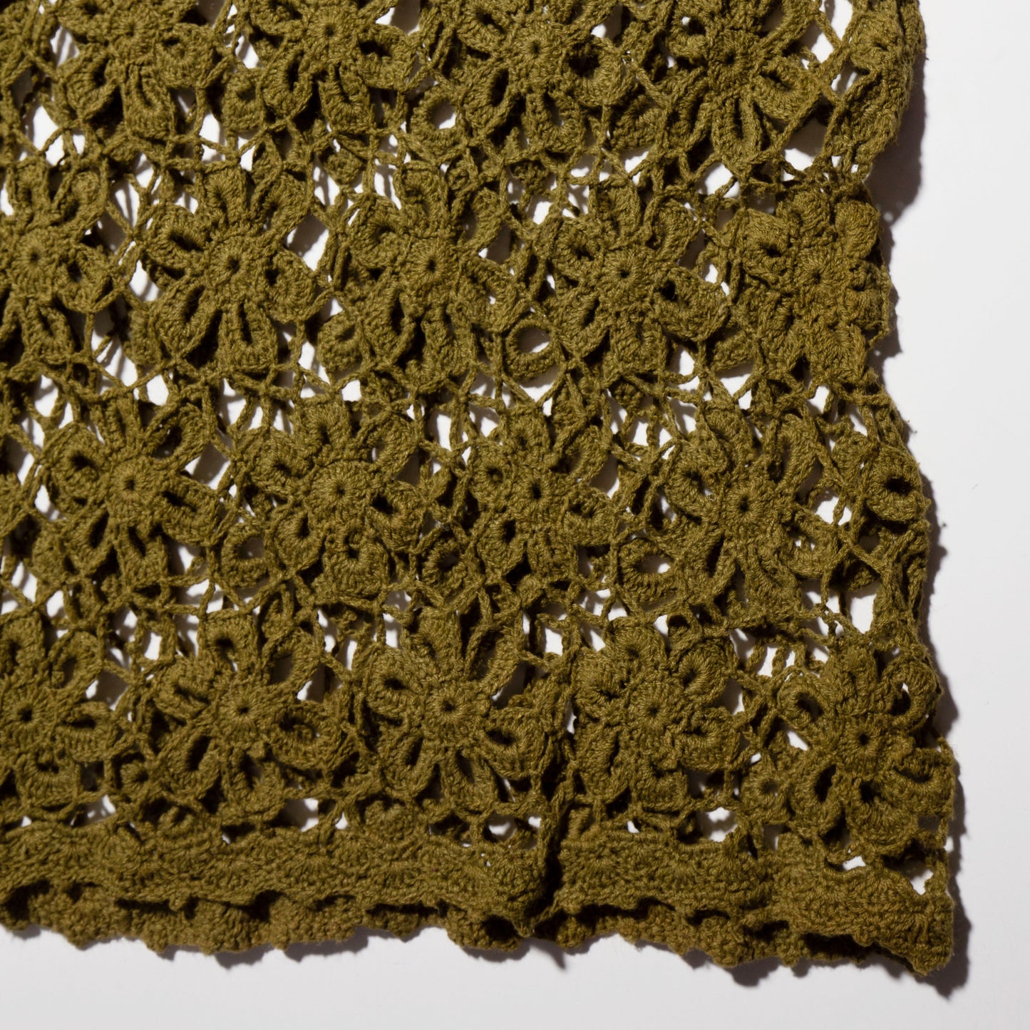 vintage flower crochet pullover