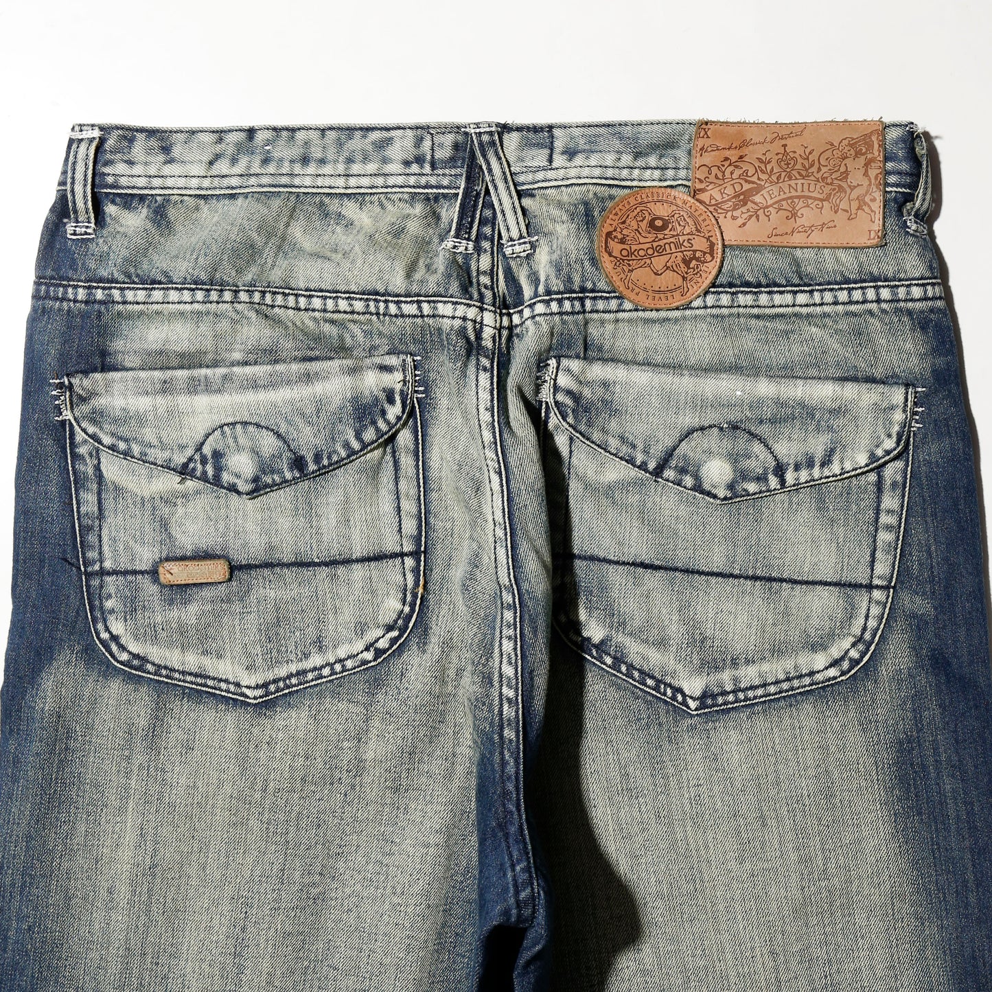 vintage akademics jeanius faded baggy jeans