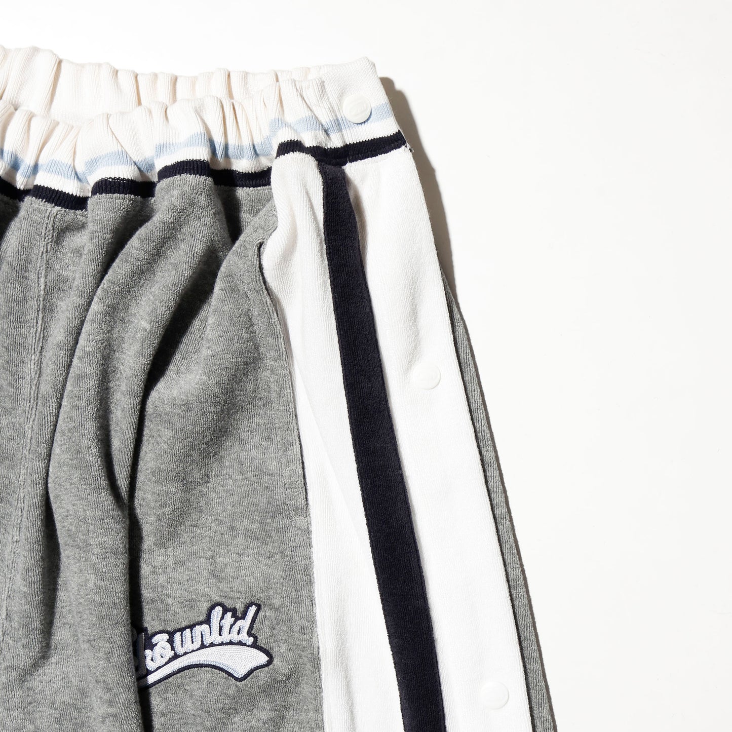 *dead stock Eckō unltd pile tearaway pants