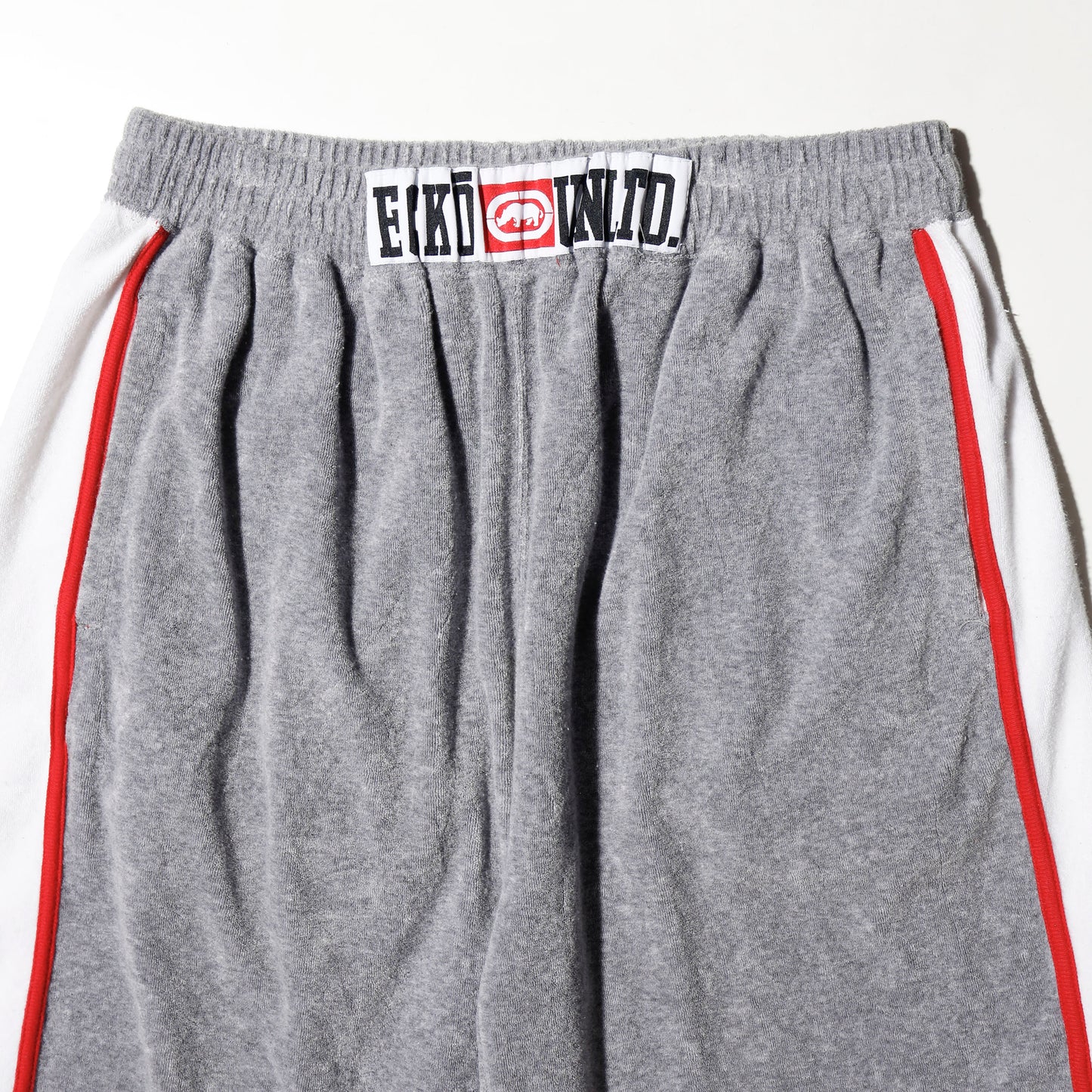 vintage Eckō unltd baggy pile truck shorts