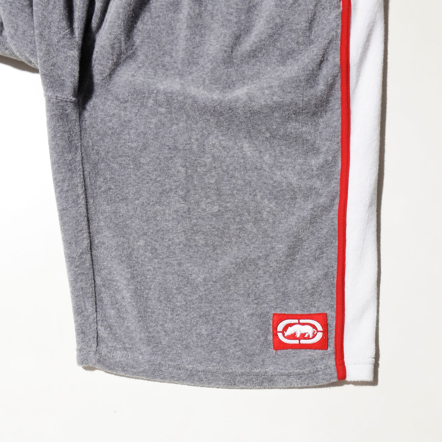 vintage Eckō unltd baggy pile truck shorts