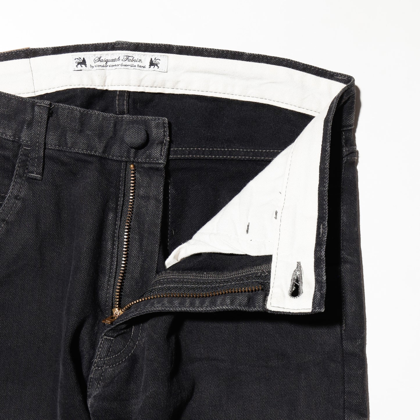 vintage 11ss sasquatch fabrix bandanna knee jeans