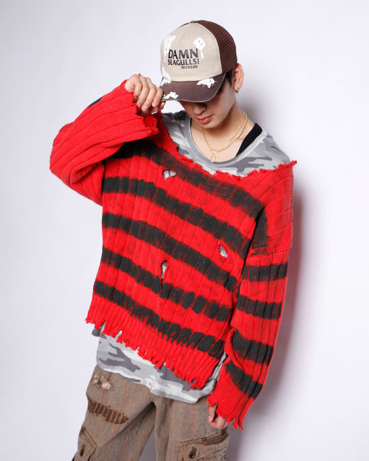 *one-off broken border sweater