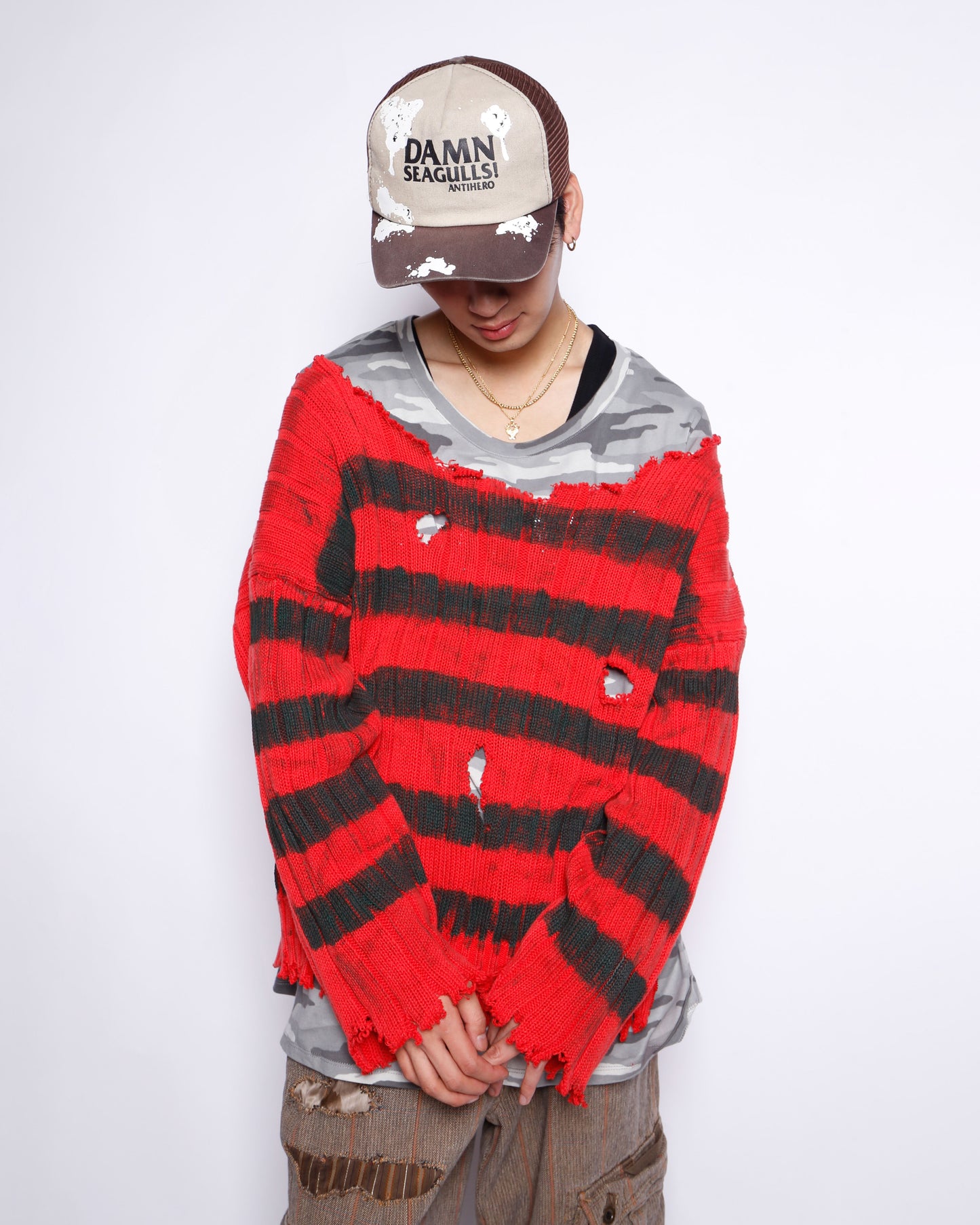 *one-off broken border sweater