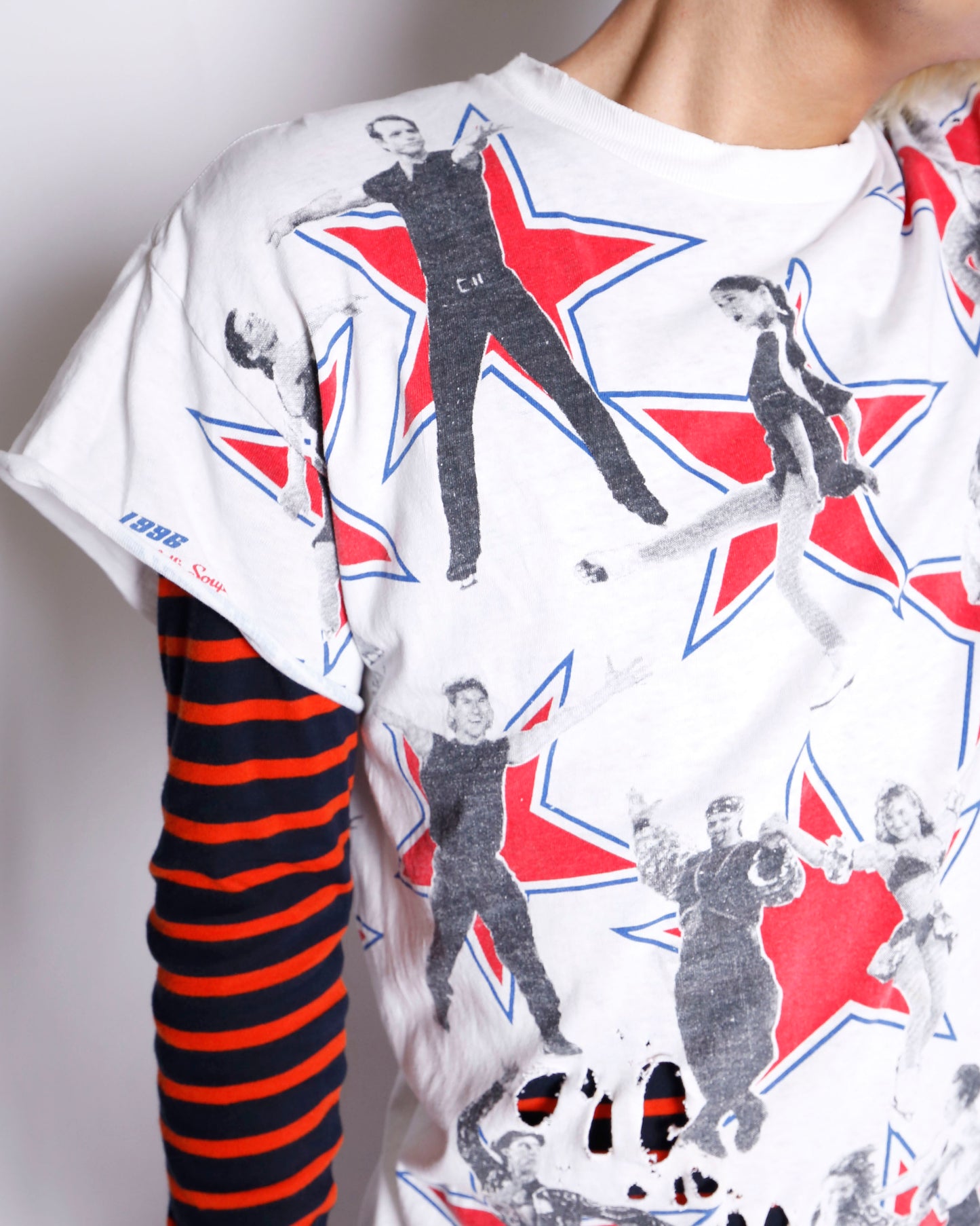 vintage 1996's  world figure skating championship broken t-shirt